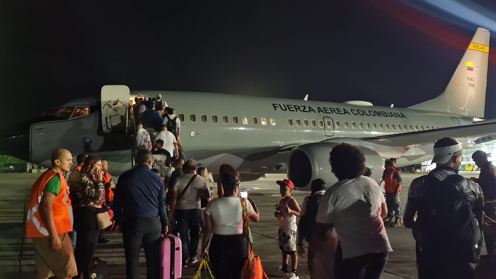 125 personas movilizadas por la Fuerza Aérea desde San Andrés Isla