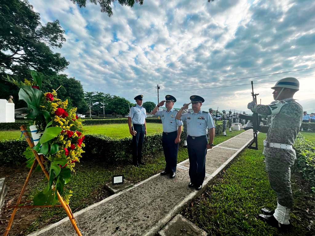 Homenaje a las víctimas del conflicto en Colombia, es realizado en el Comando Aéreo de Combate No.1