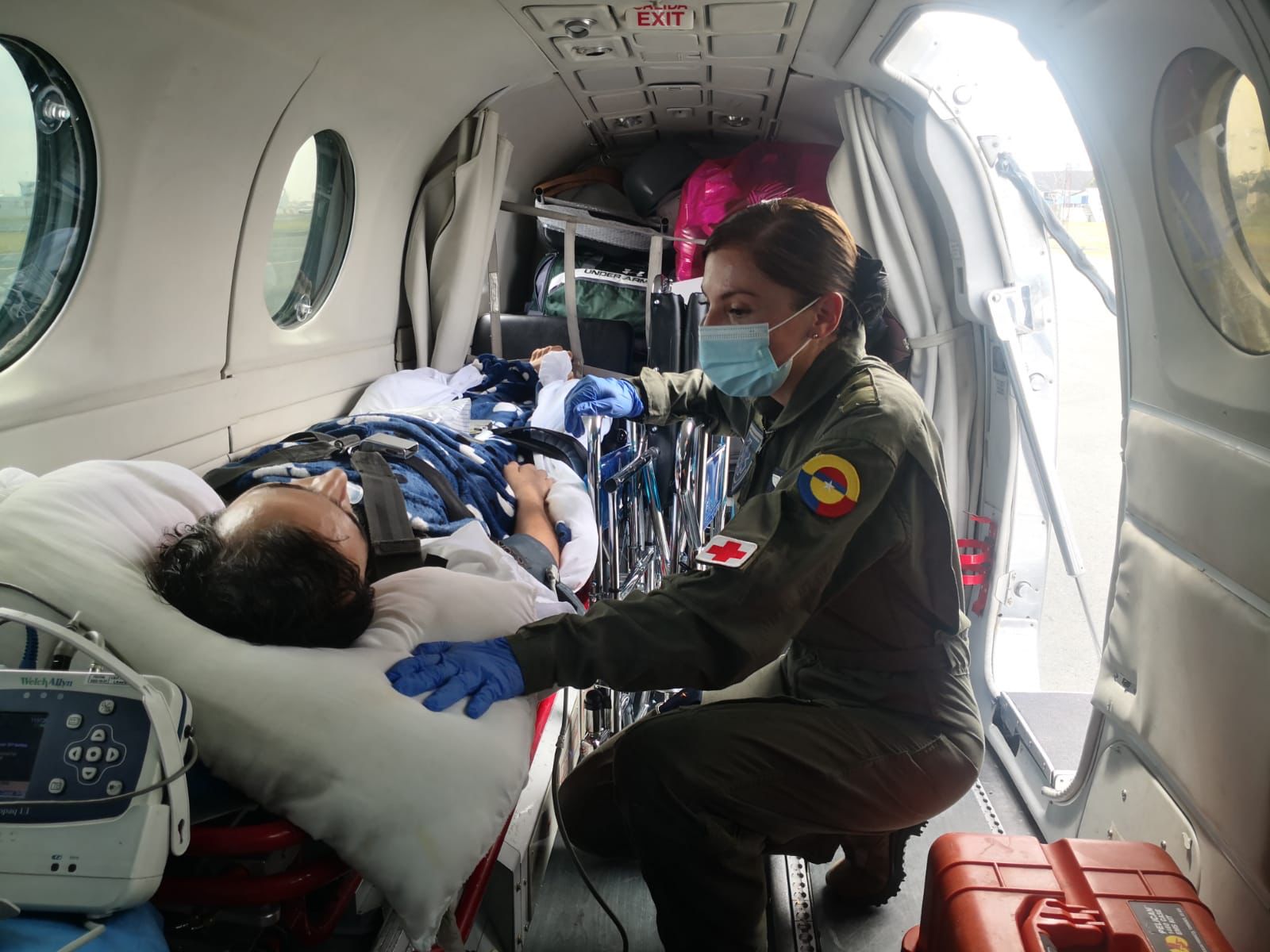 Traslado aeromédico humanitario de Colombiano desde Ecuador fue realizado por la Fuerza Aérea