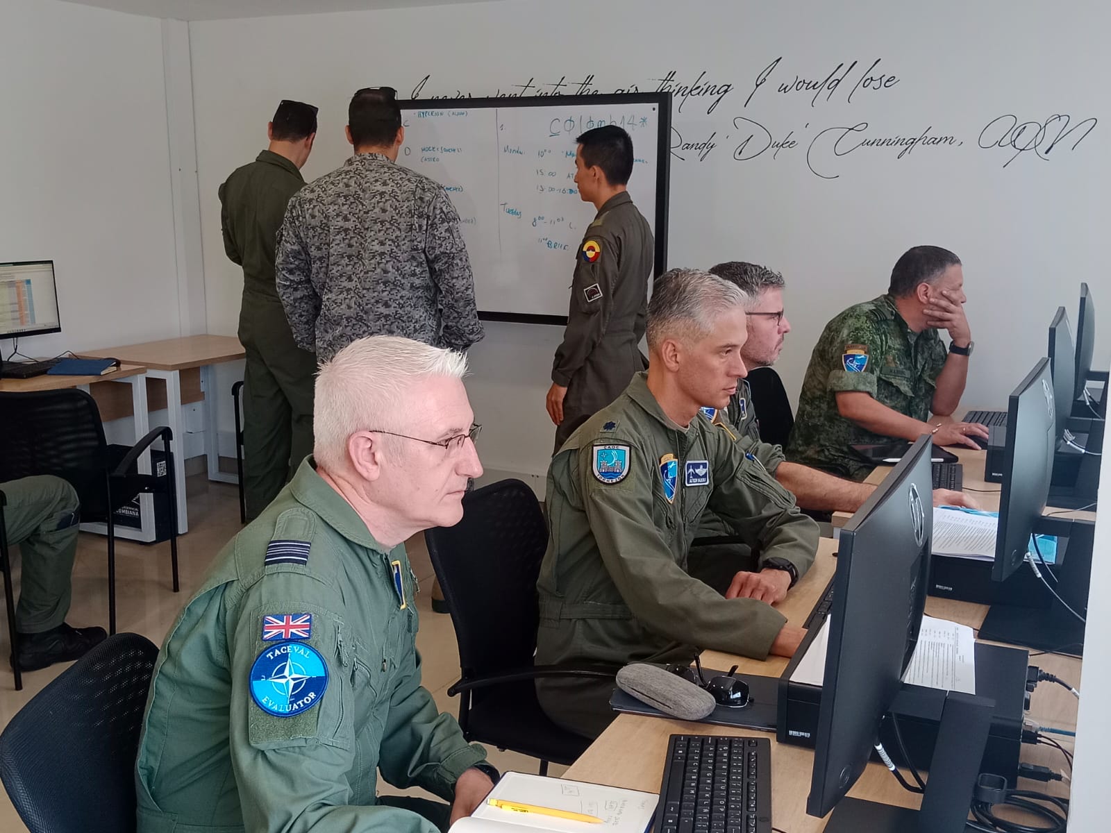 Expertos OTAN realizan acompañamiento a equipo de Evaluadores de la FAC en proceso de certificación de capacidades