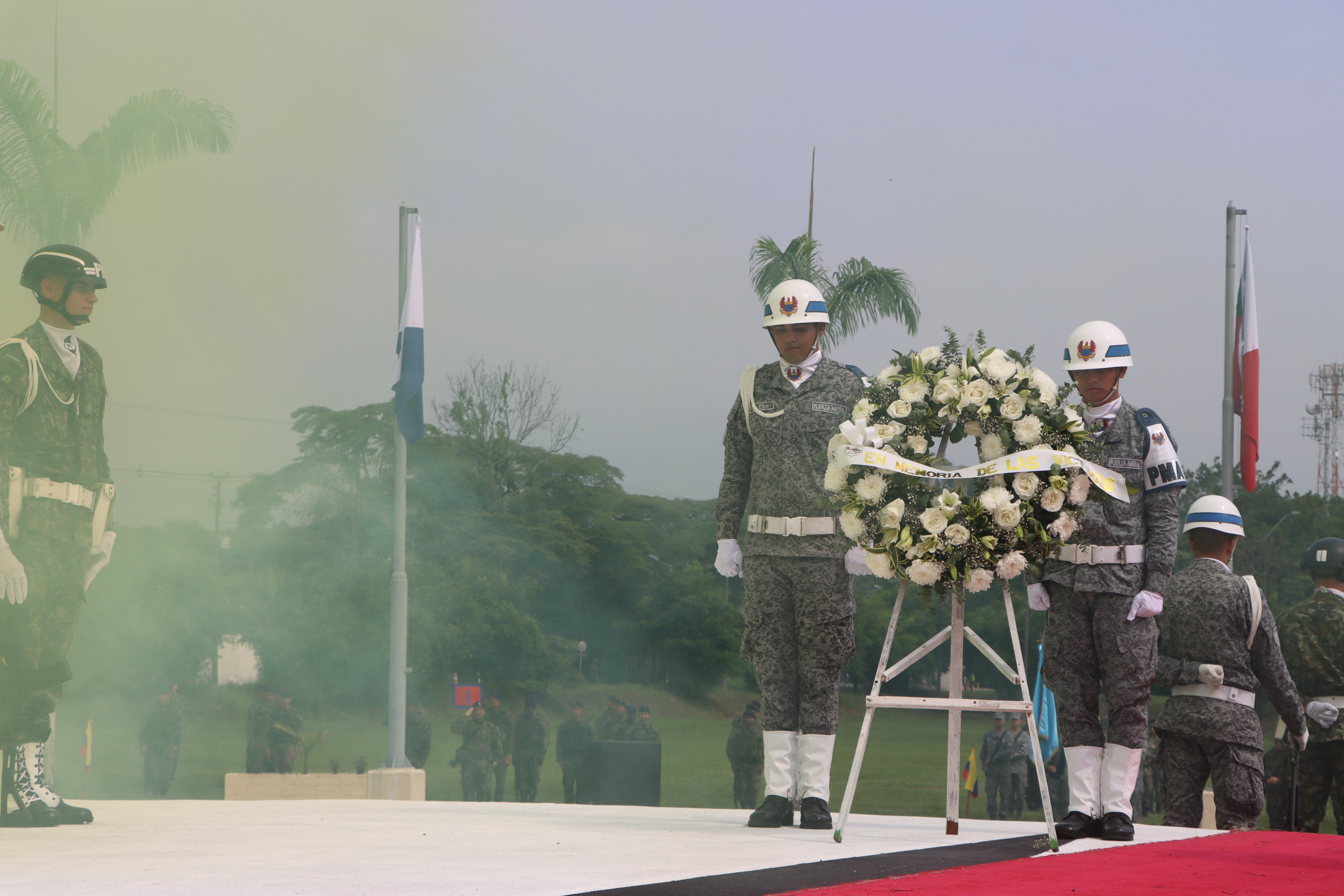 Fuerza Aérea rinde homenaje a las víctimas en la Orinoquía