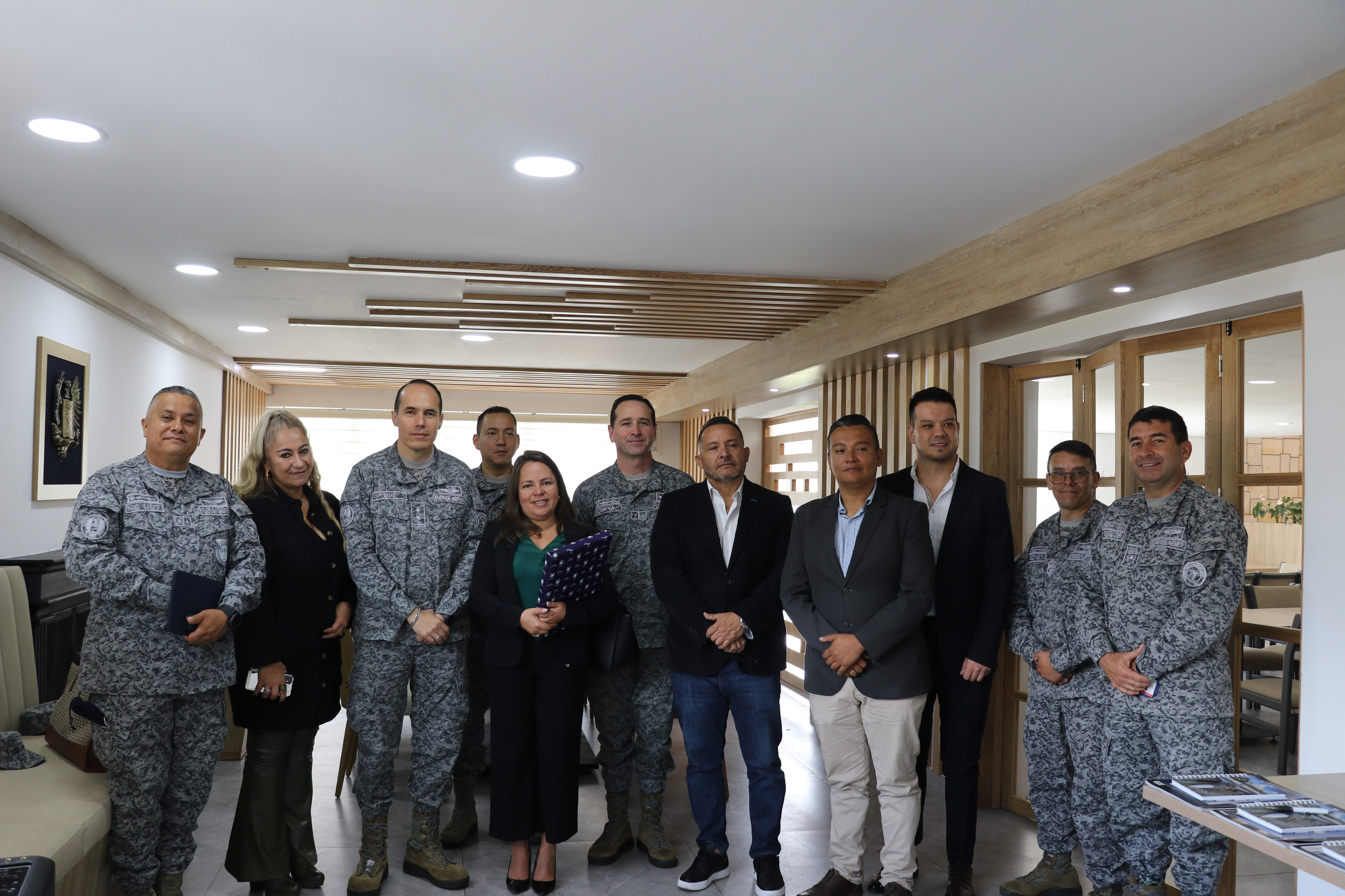Articulación de esfuerzos entre la Alcaldía de Funza y la Fuerza Aérea Colombiana