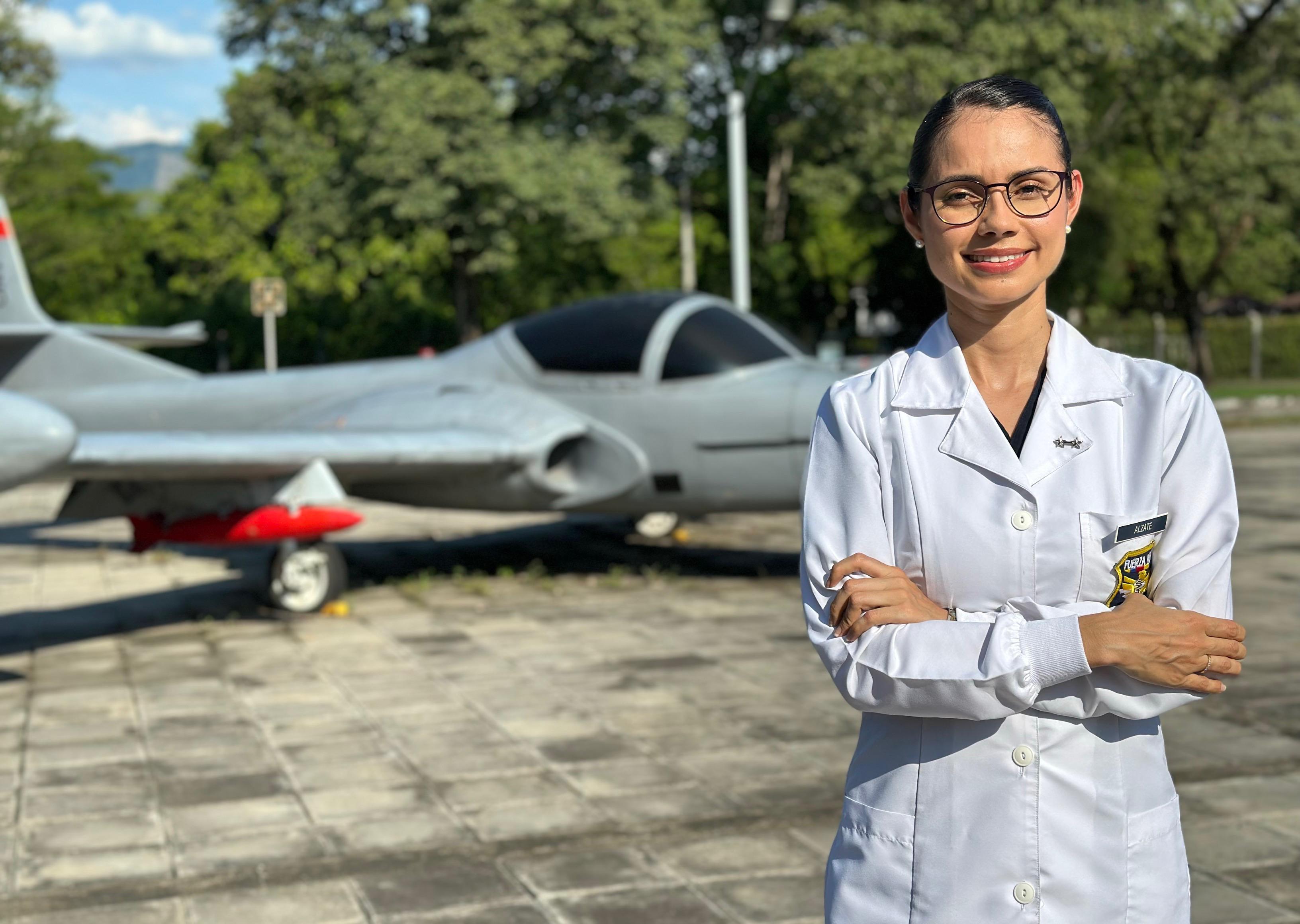 Odontóloga militar al servicio de la nación, transforma vidas y sonrisas