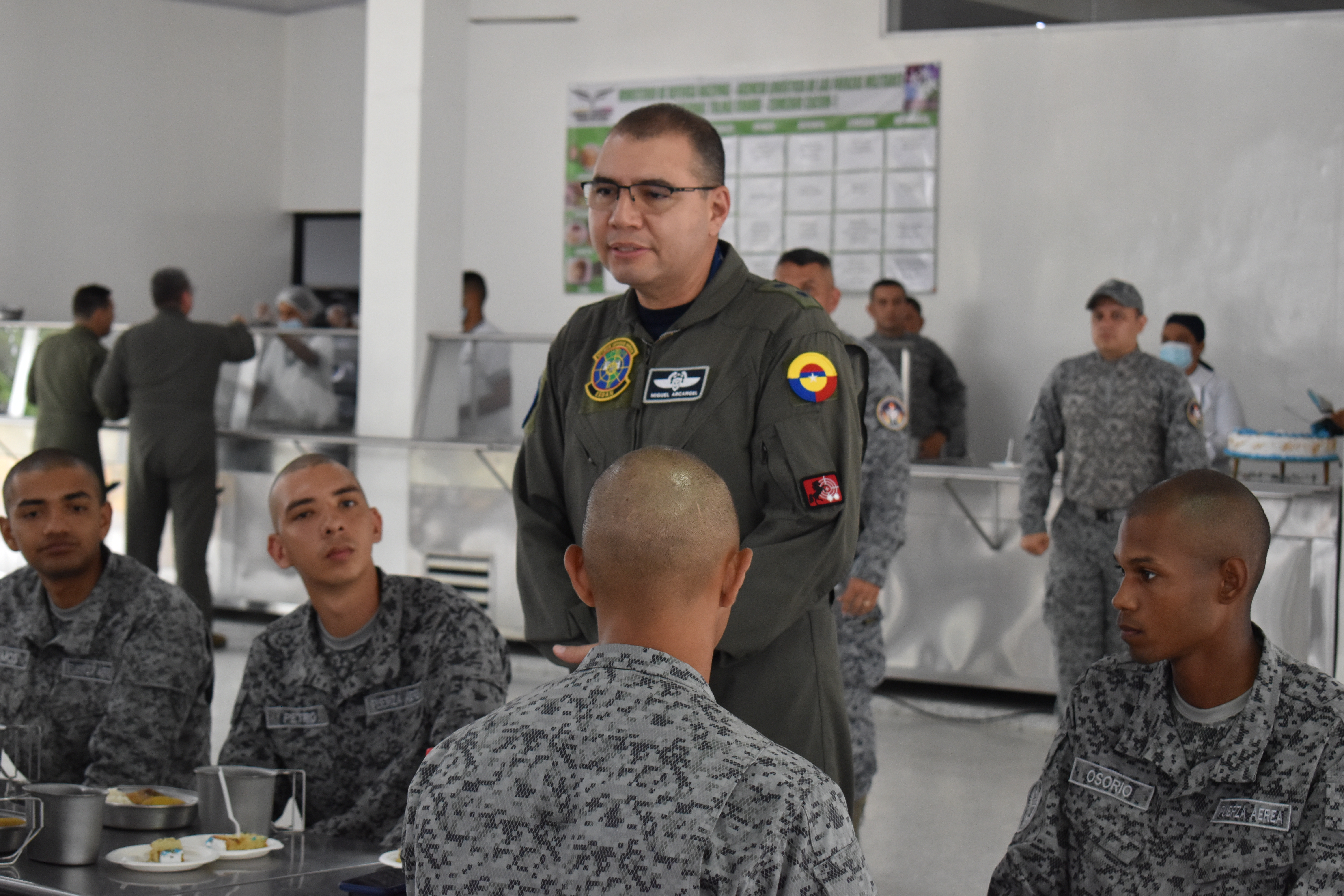Soldados Profesionales en Puerto Salgar, celebran aniversario 105  de su Fuerza Aeroespacial