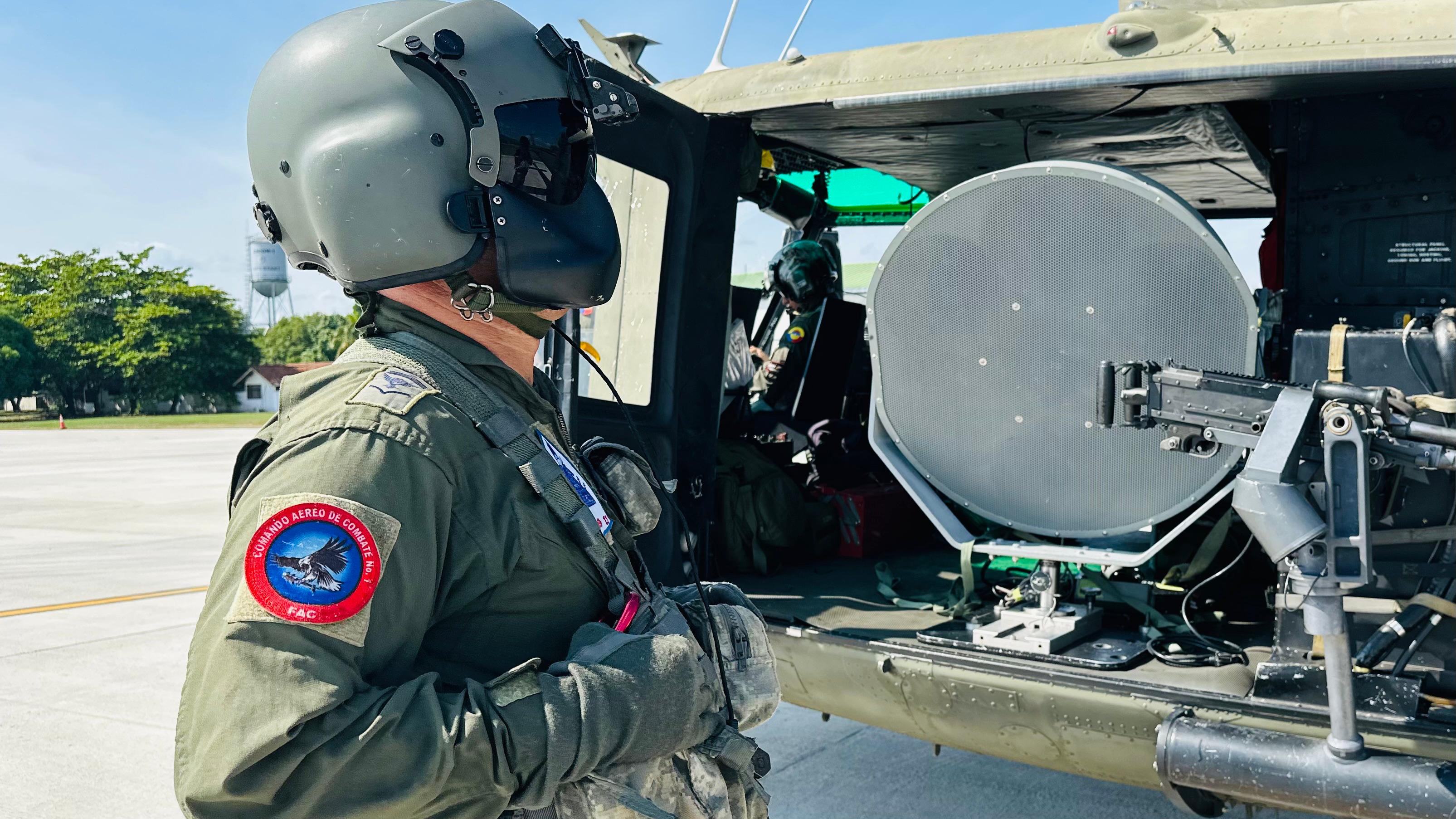 Tripulaciones garantizan desde el aire, seguridad de los viajeros en época navideña