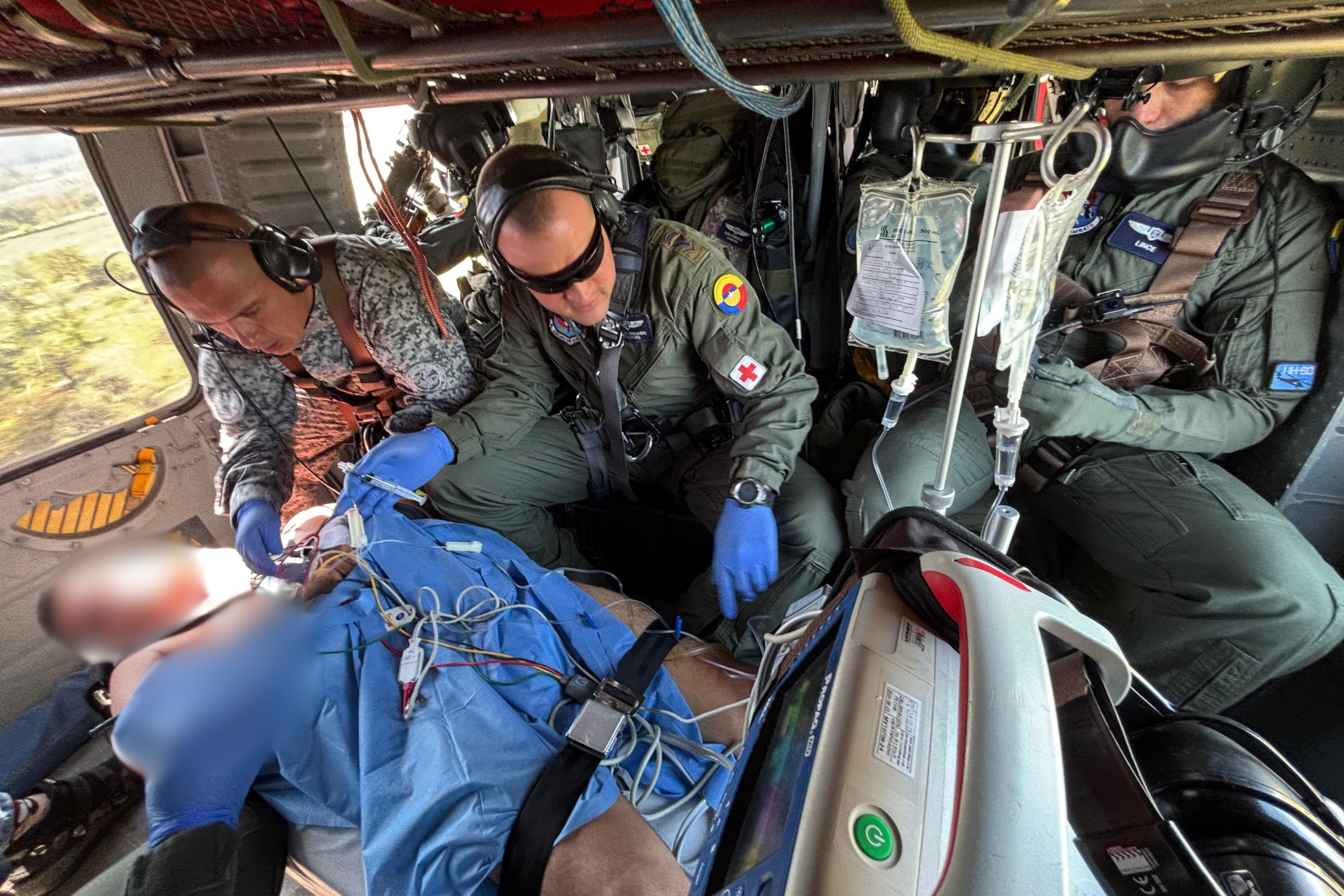 Víctima de ataque terrorista en Cesar fue trasladado por la Fuerza Aeroespacial