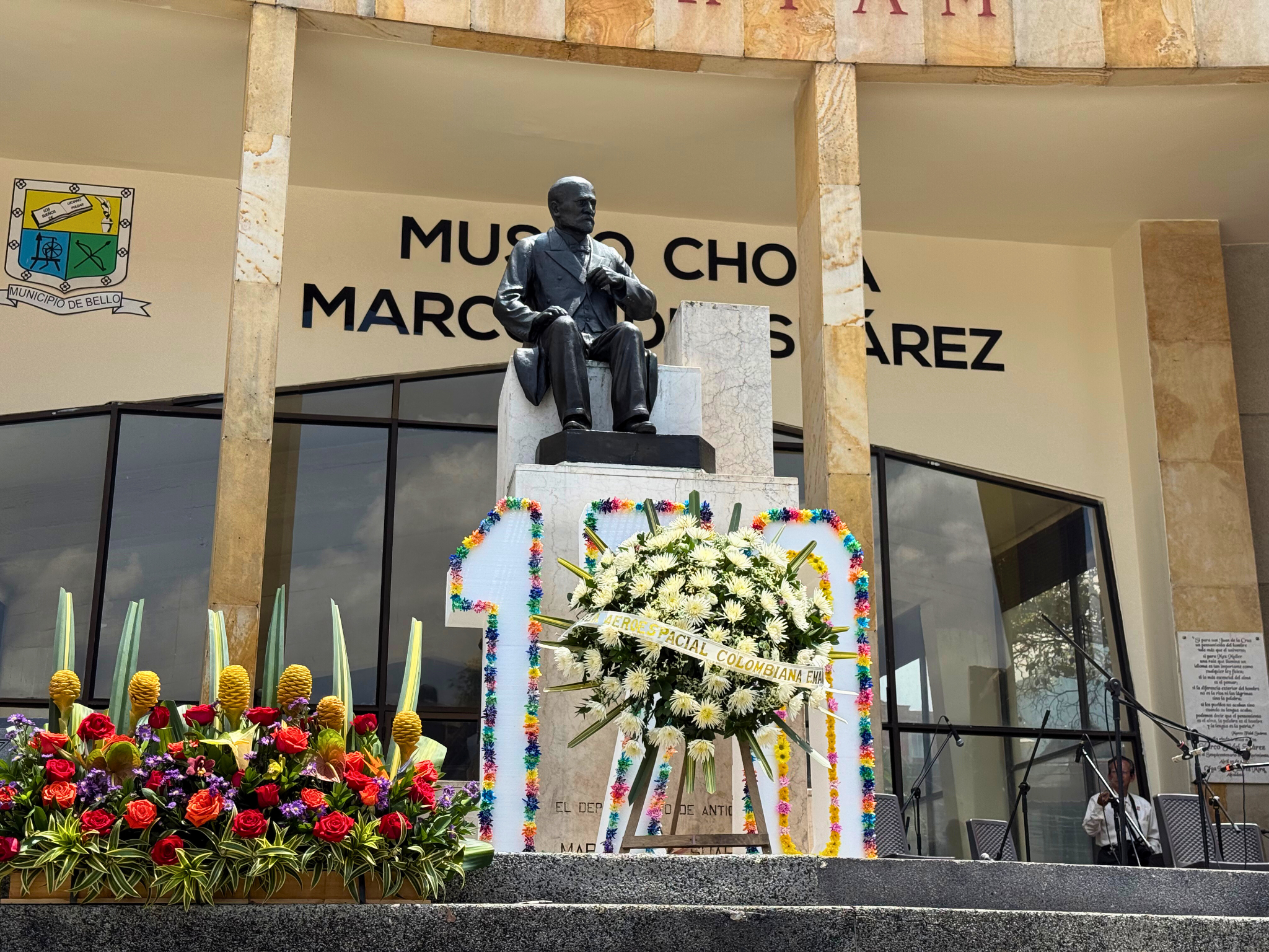 Fuerza Aeroespacial se unió a conmemoración del natalicio de Marco Fidel Suárez