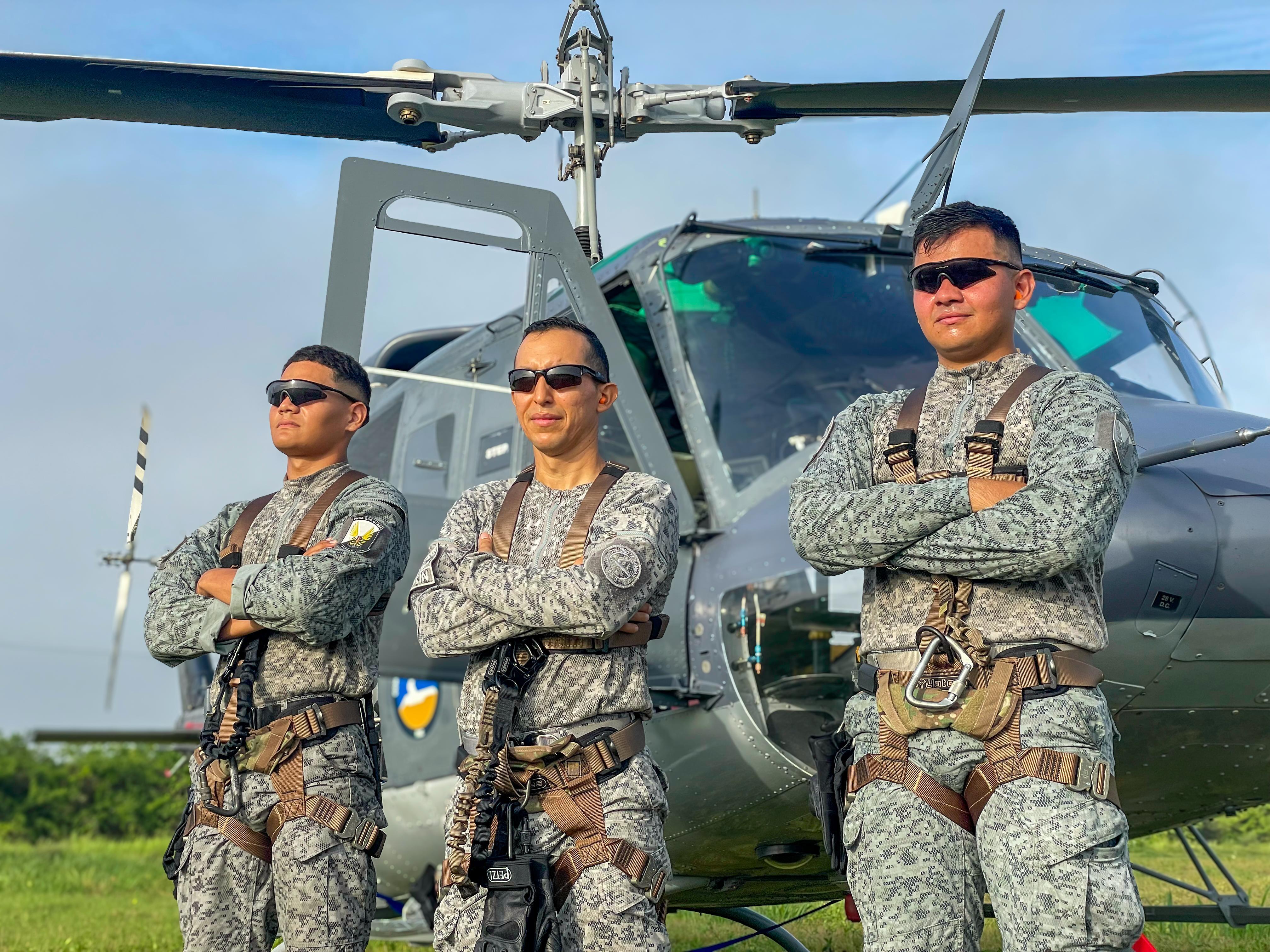 Entrenamiento de tripulaciones fortalece capacidades de rescate de la Fuerza Aeroespacial