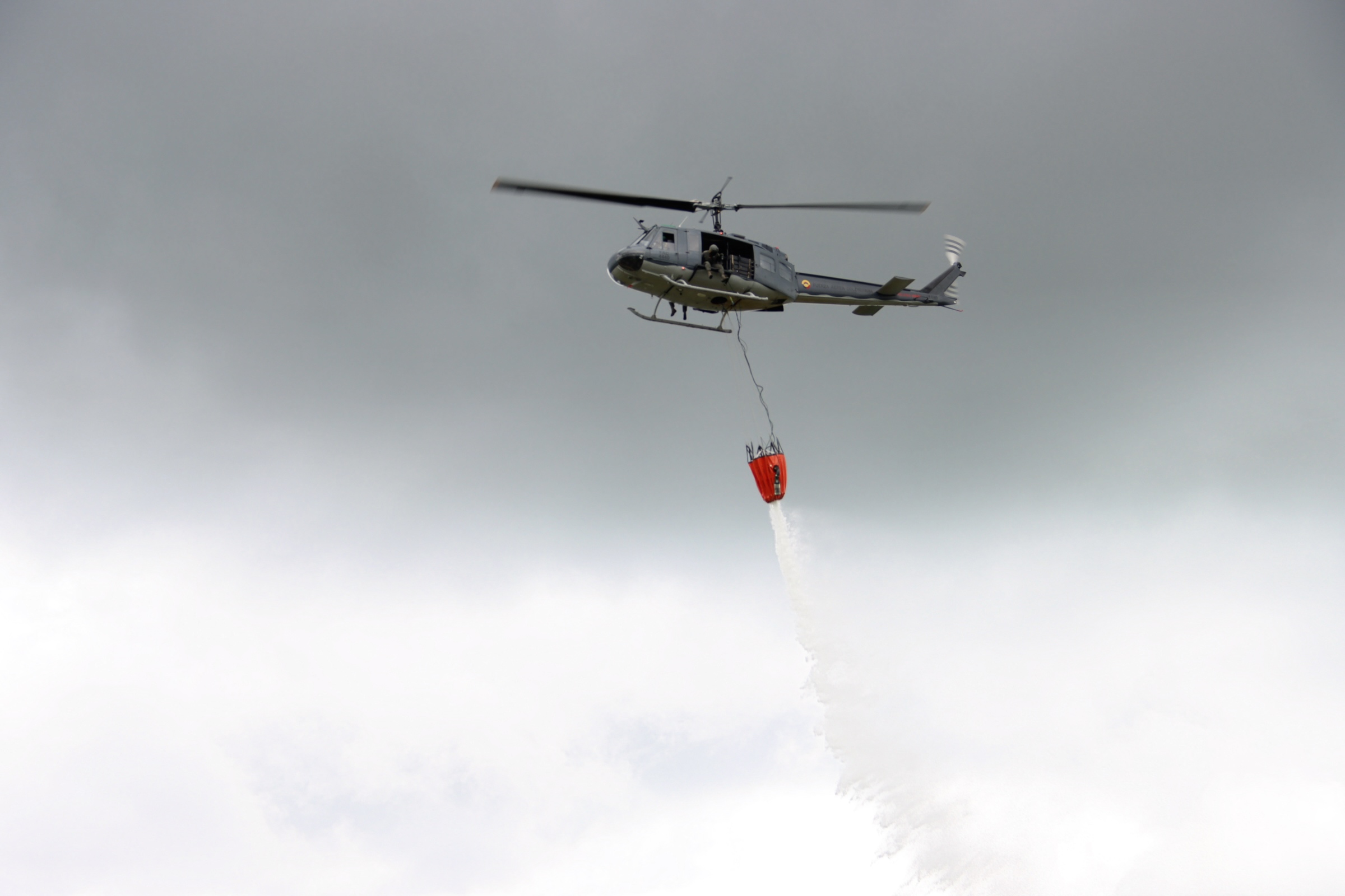 Entrenamiento aéreo fortalece capacidad de respuesta inmediata ante emergencias ambientales