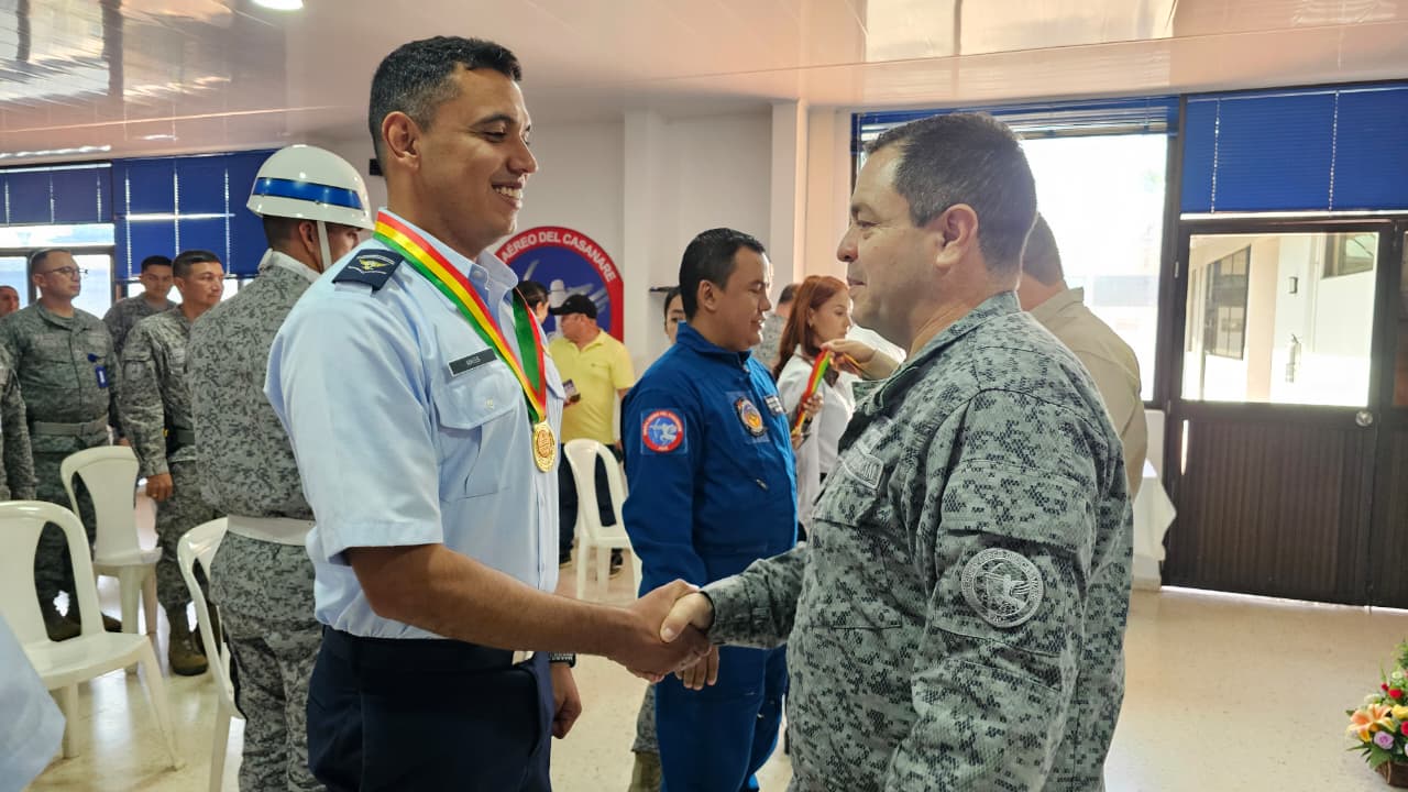 Condecoración Juan Nepomuceno Moreno exalta labor de la Institución Aérea en Casanare