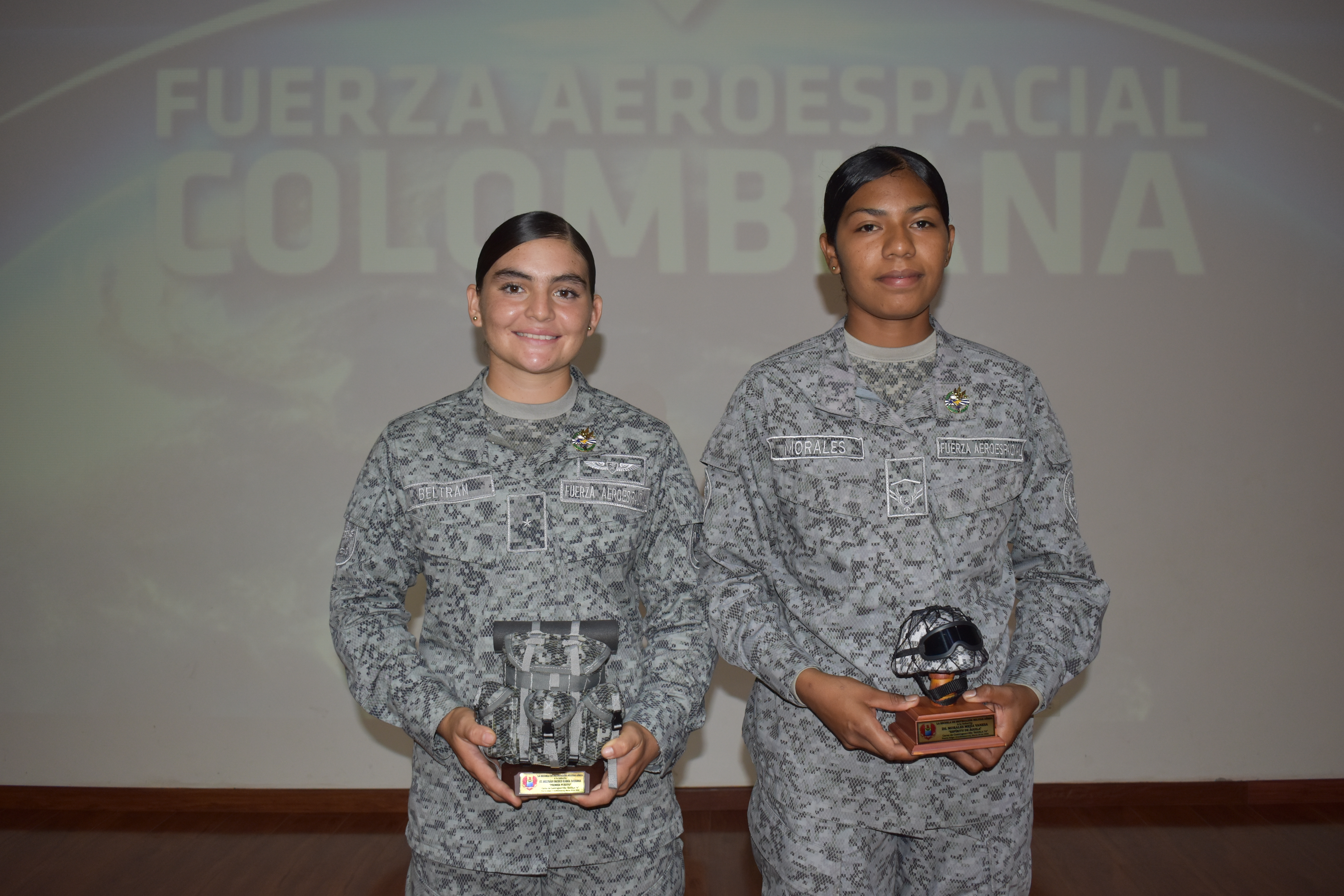 Boyacense y bolivarense destacaron en exigente entrenamiento militar obteniendo los primeros puestos