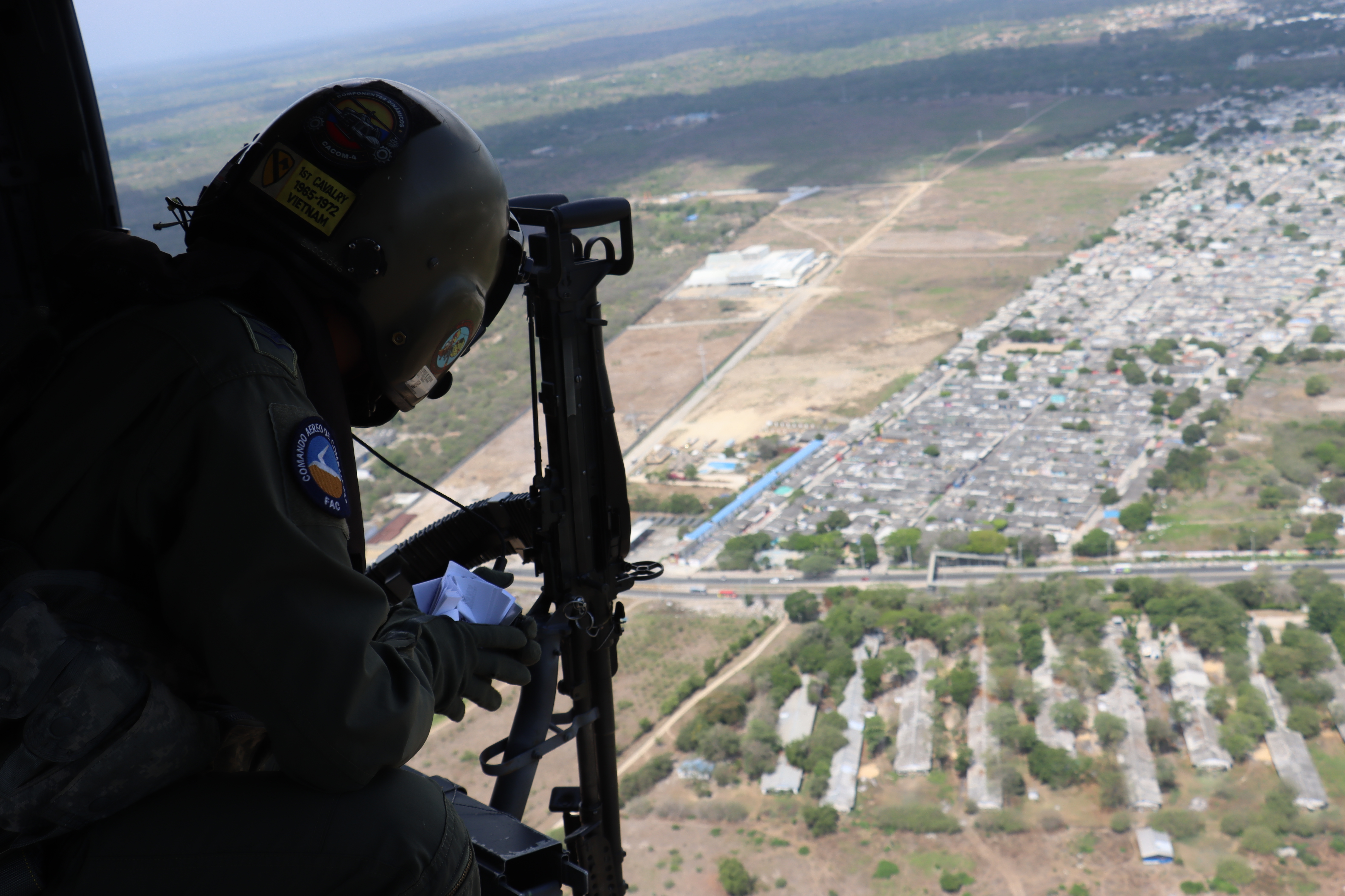 Lanzamiento de volantes, estrategia que fortalece la comunicación con la comunidad