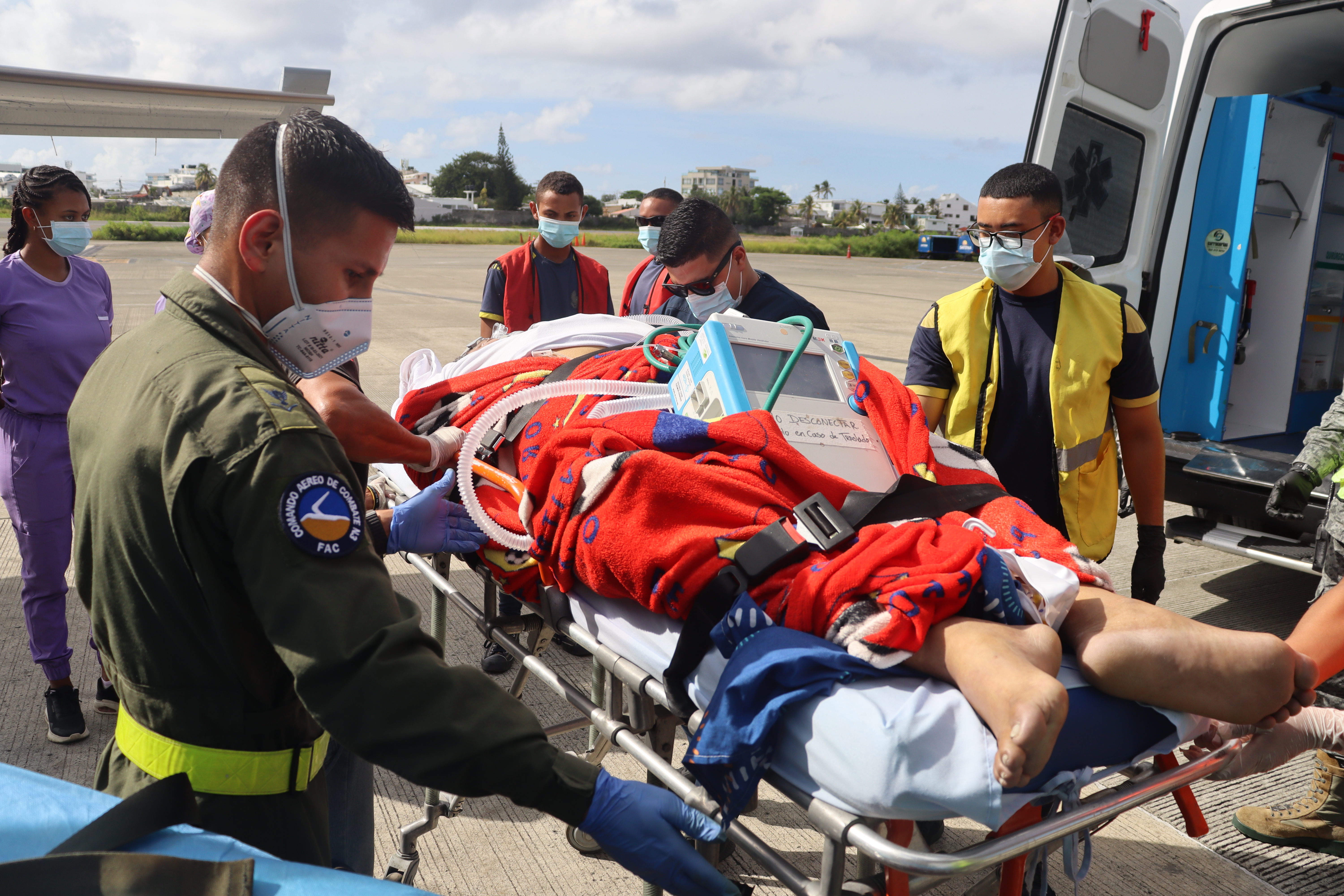 Traslado aeromédico conectó paciente de Providencia con atención médica de mayor nivel