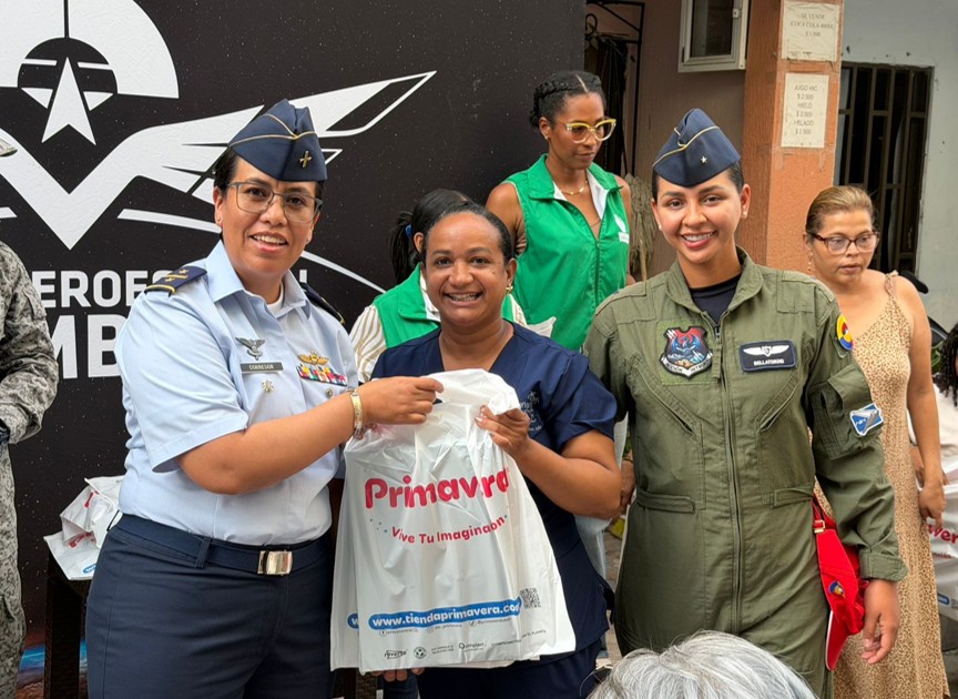 Entrega de kits escolares fortalece tejido social en San Andrés