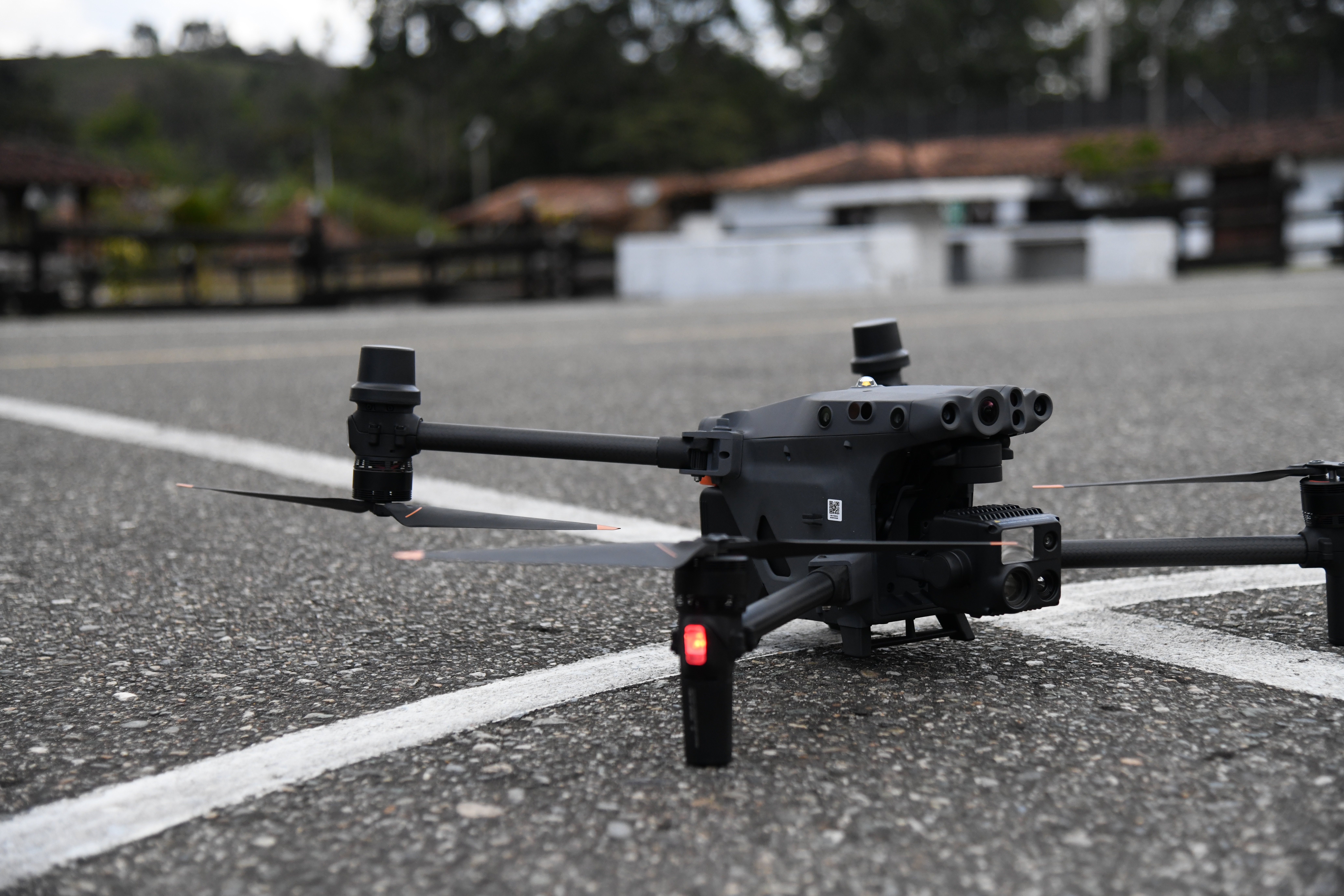 Uso de drones cerca de unidades militares está restringido por normatividad vigente