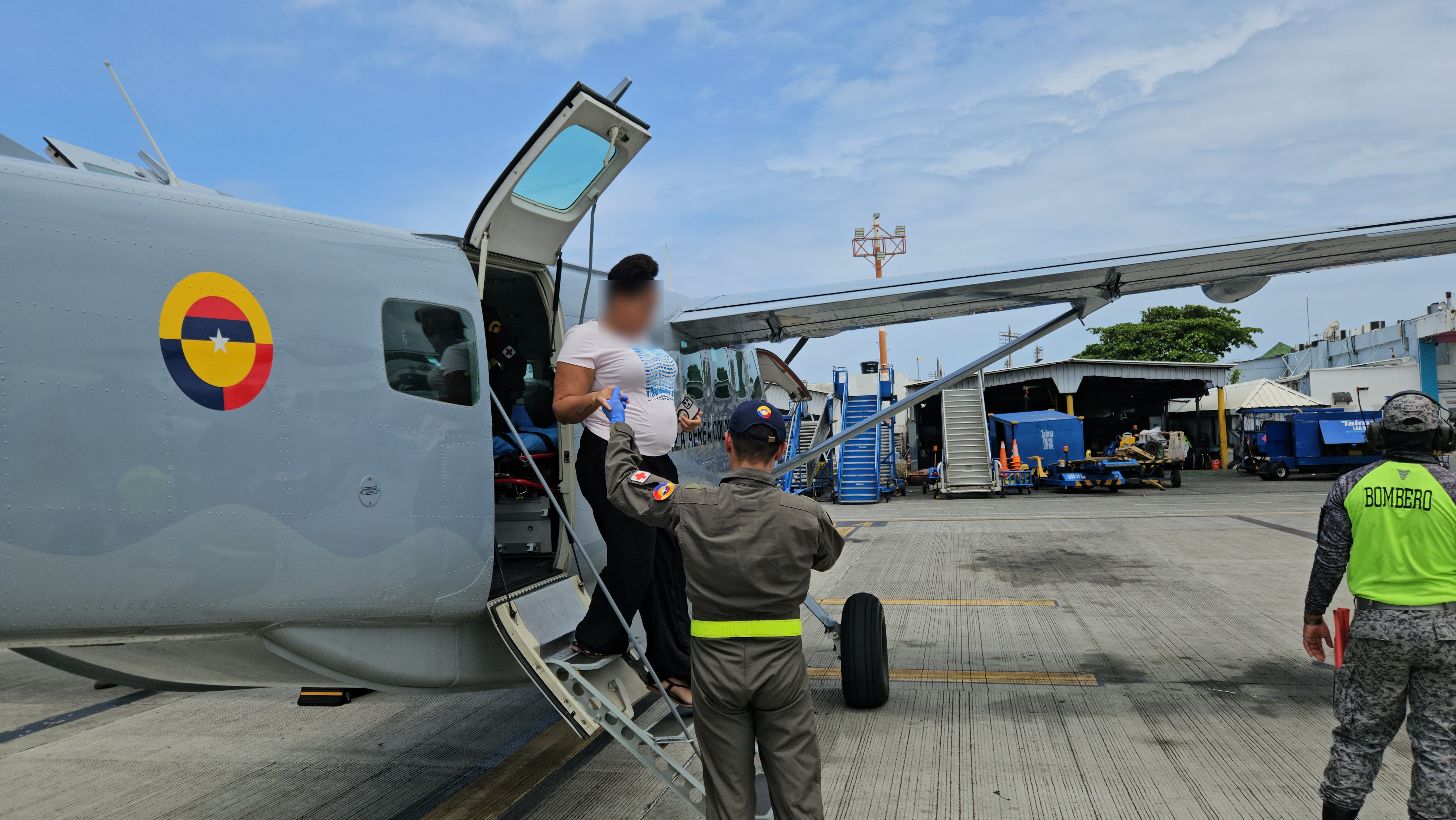 Traslado aeromédico desde Providencia facilitó atención prioritaria para mujer gestante