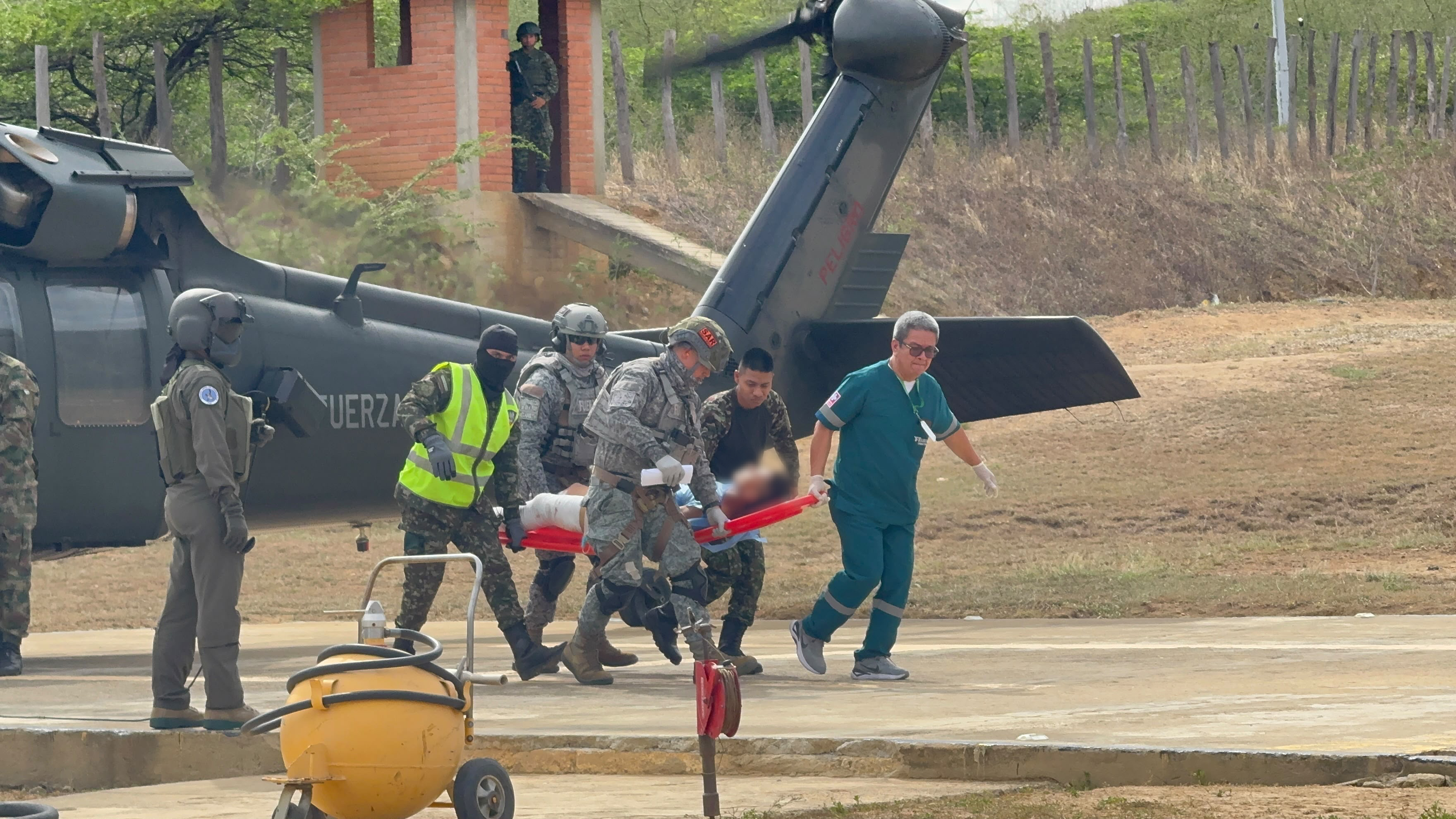 En un helicóptero UH-60 fueron trasladados dos heridos desde Tibú hasta Cúcuta 