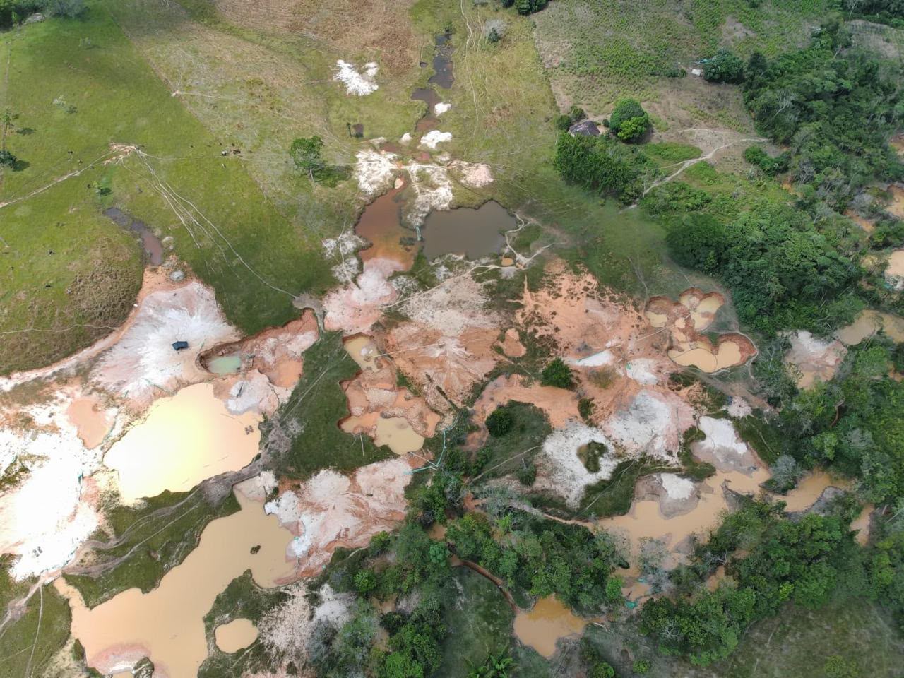 Operación militar conjunta afecta millonarias finanzas de grupos armados en Caquetá