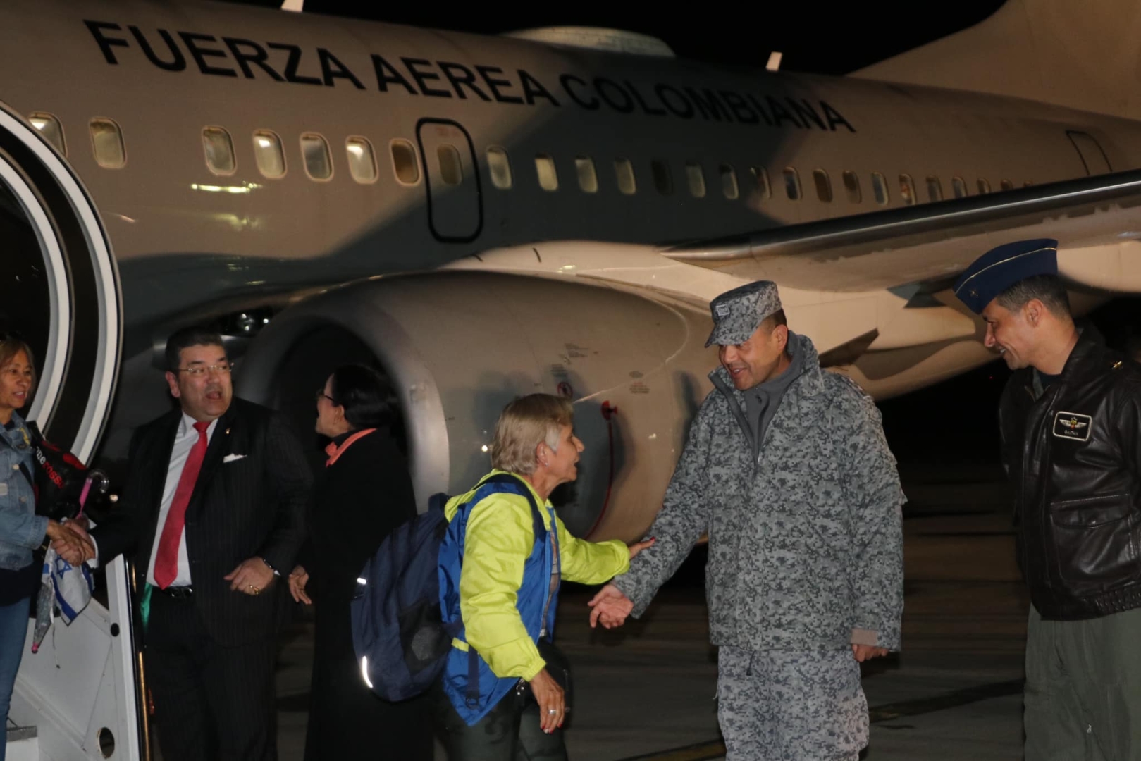 La Fuerza Aeroespacial Colombiana en una misión humanitaria
