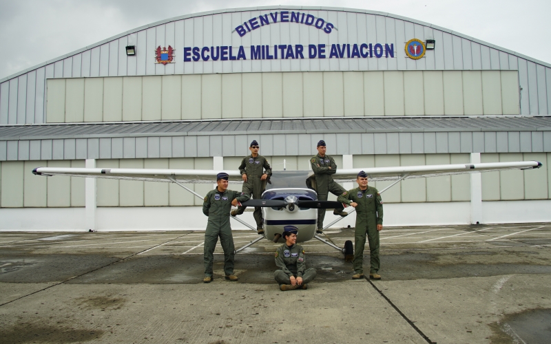 En ellos se realiza la instrucción de los futuros pilotos militares de la Fuerza Aérea Colombiana. 