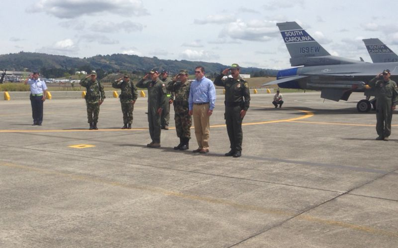 Ministro de Defensa en Ejercicio Relámpago