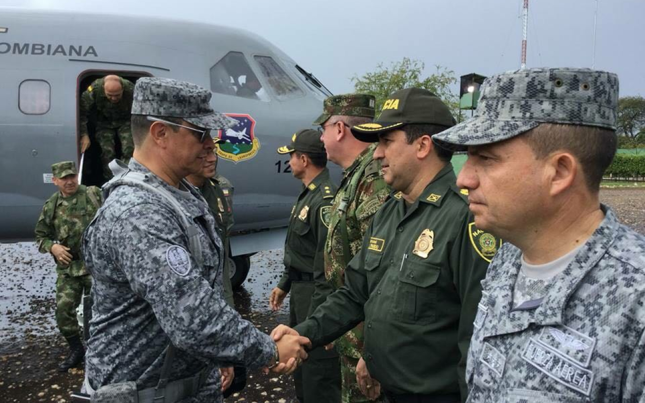 GR Bueno, Comandante FAC. CR Jaramillo, Comandante GACAS