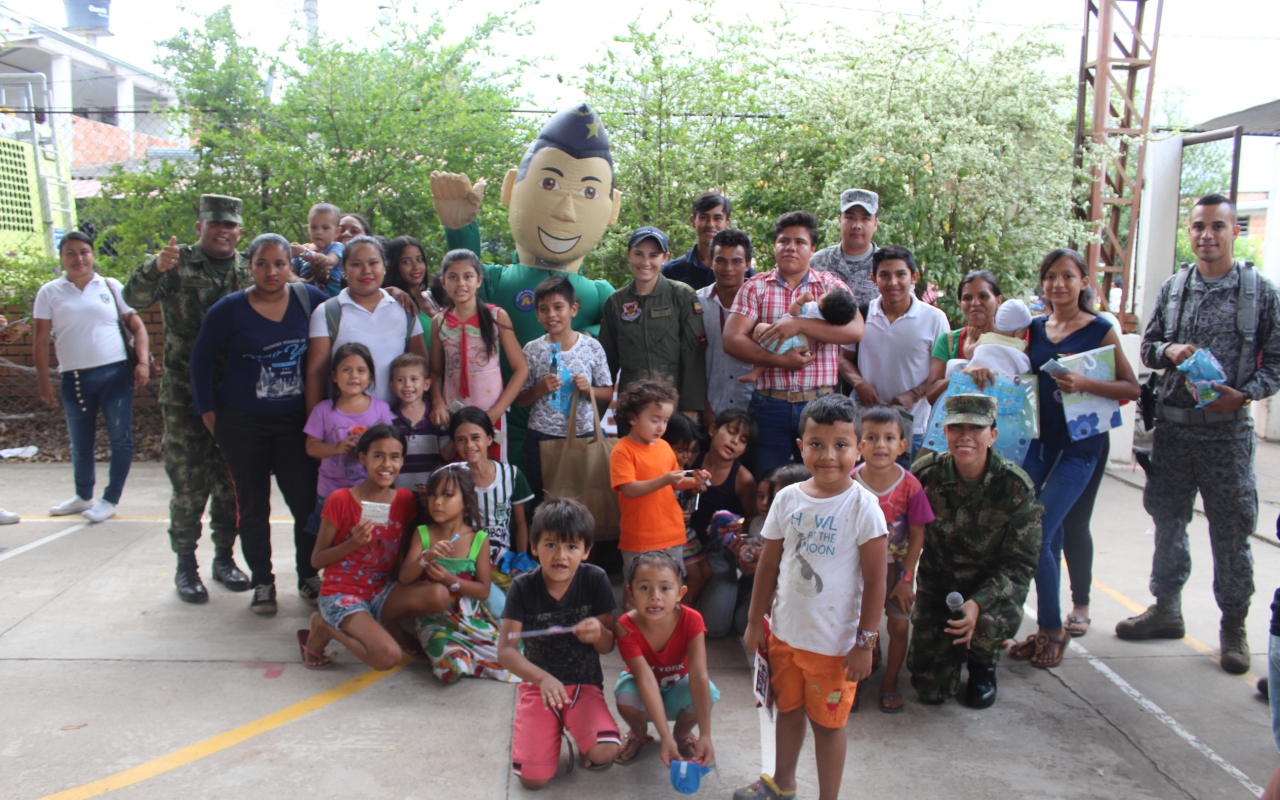 GACAS participa en evento para prevenir el peligro aviario