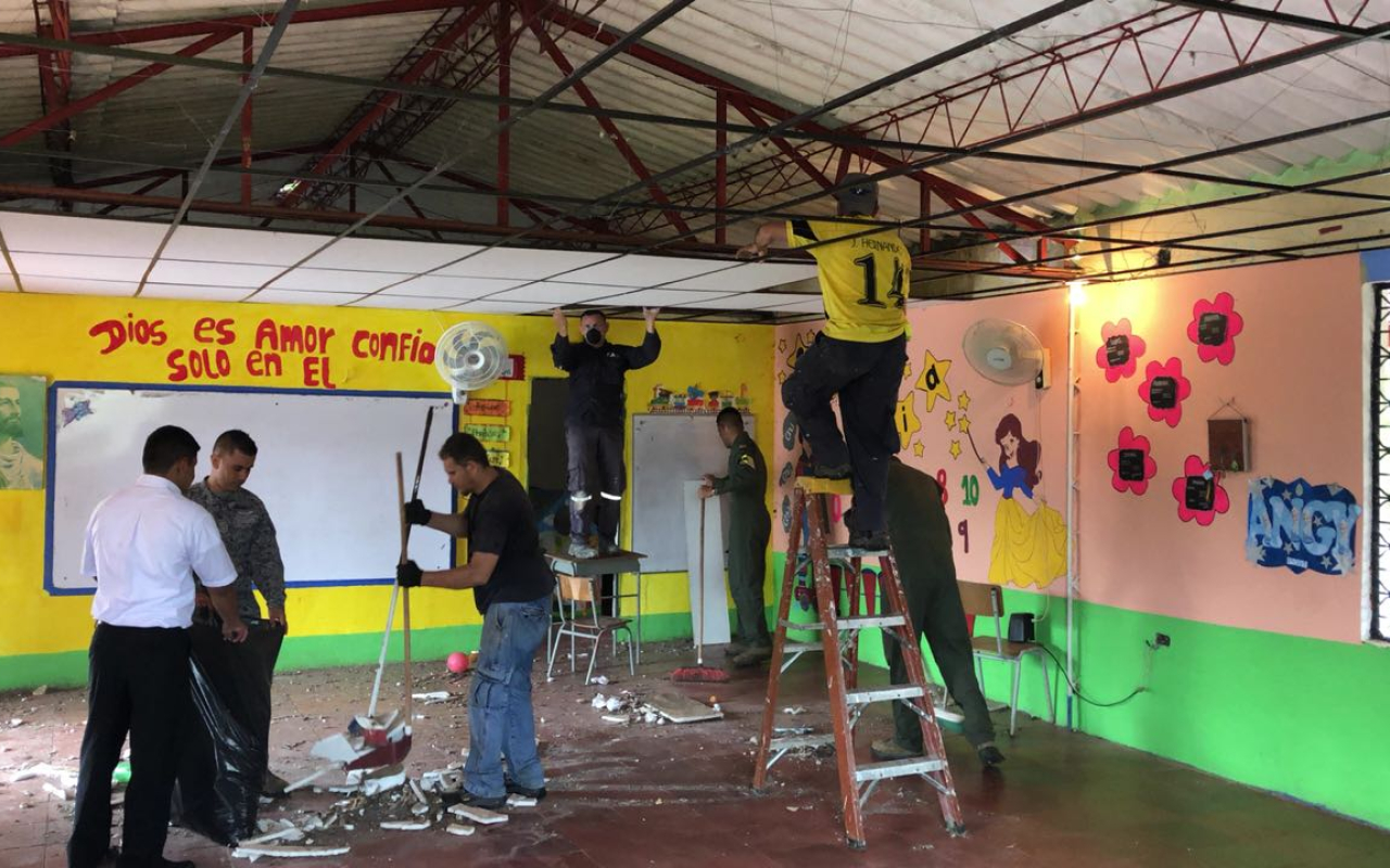 Fuerza Aérea transforma tres escuelas de Yopal
