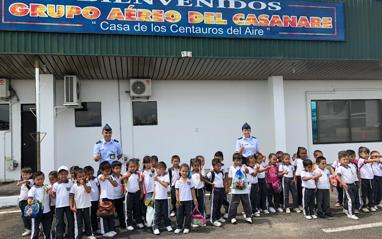 120 estudiantes de Yopal ahora saben que ¡Así se va a las Alturas!