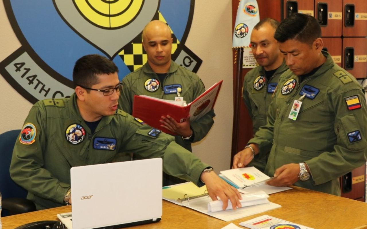 ¿Cómo se planea una misión de Reabastecimiento Aéreo en Red Flag?