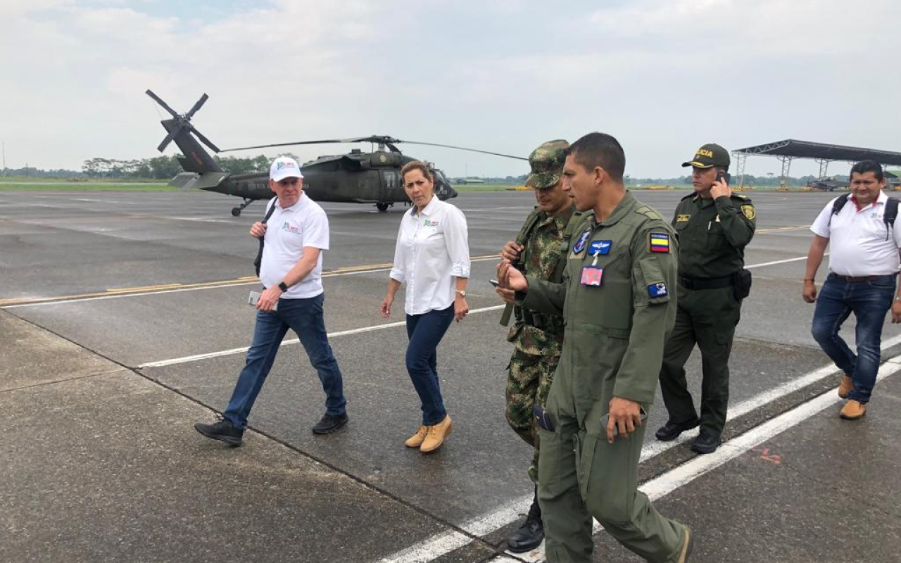 Autoridades llegan a diálogos con la minga indígena en el Meta gracias al apoyo de la Fuerza Aérea