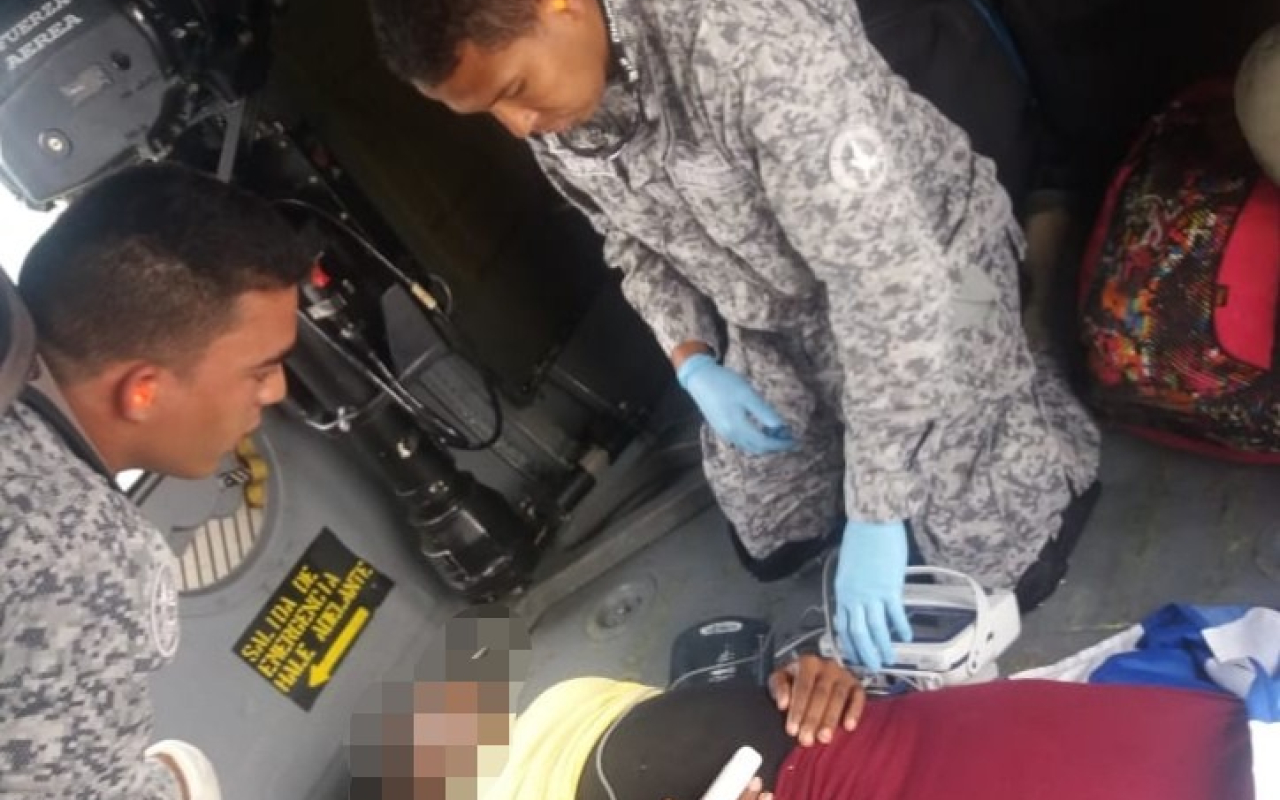Joven en estado de gestación fue evacuada desde Mandé
