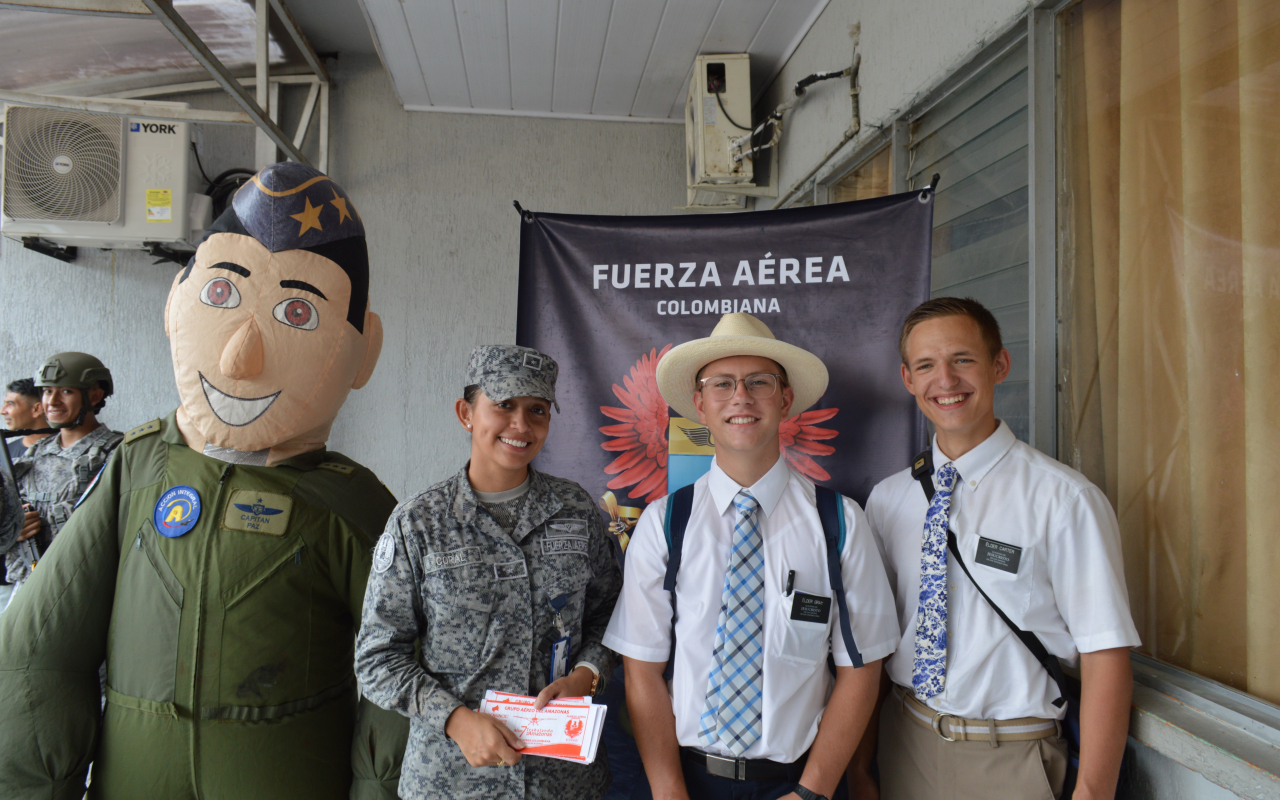 Colombianos y extranjeros viven una Semana Santa segura en el Amazonas