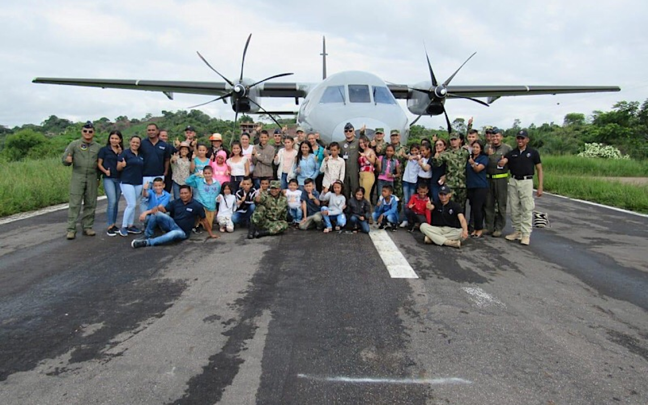 Niños del Sur de Bolívar conocerán el mar, gracias a la Fuerza Aérea Colombiana y al Ejército Nacional