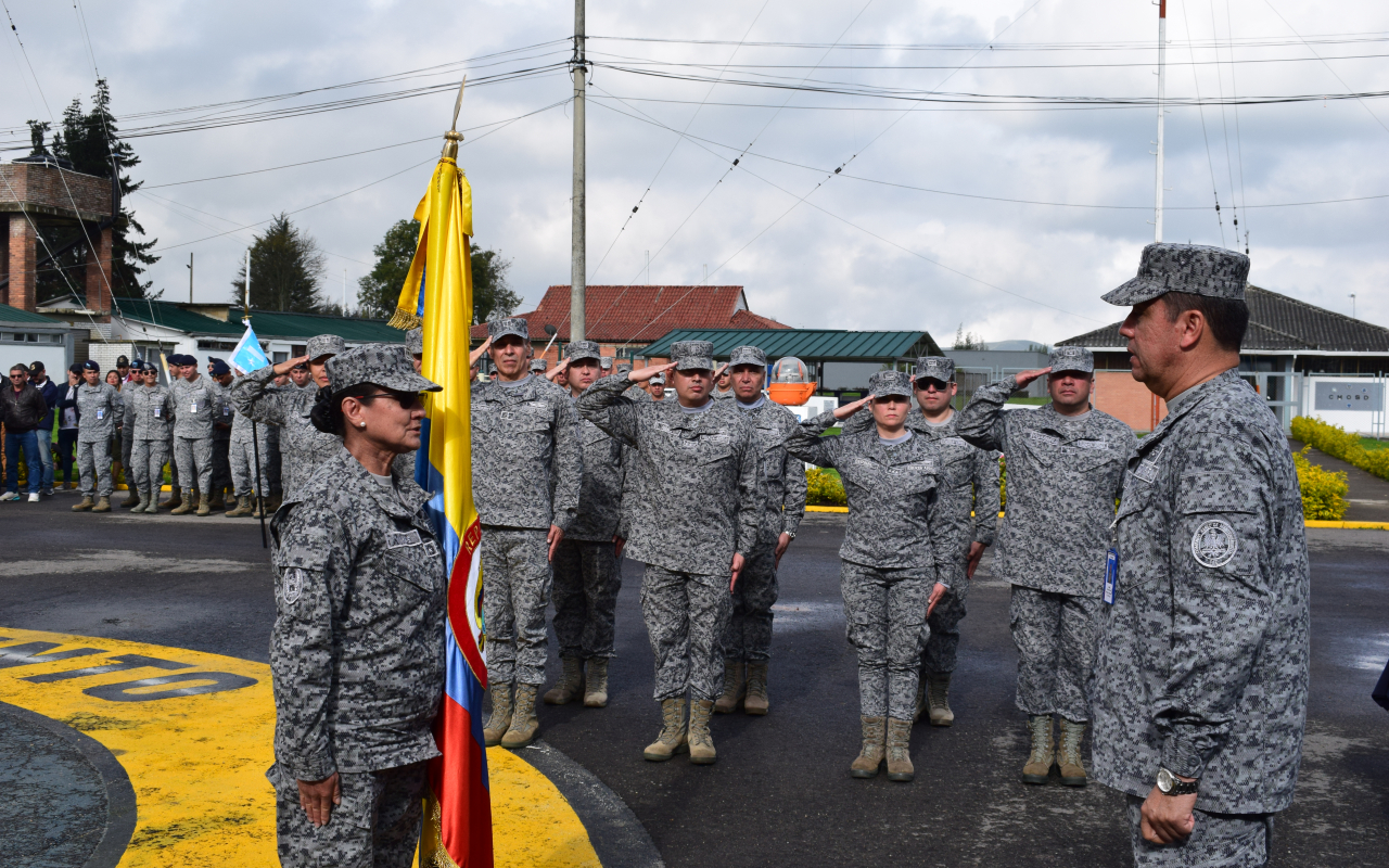 CAMAN recibe al nuevo Comandante de los Profesionales Oficiales de Reserva 