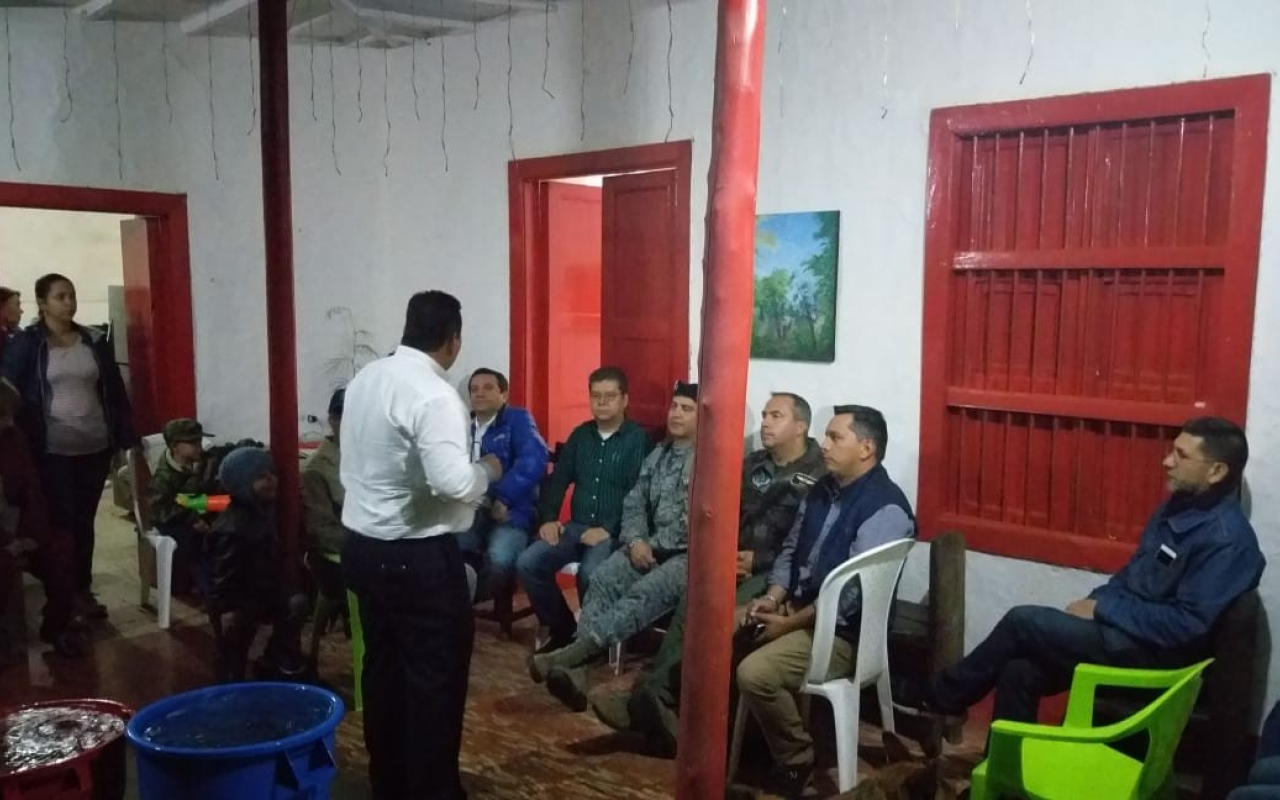 En la vereda Abreito fue entregada la primera alarma comunitaria rural