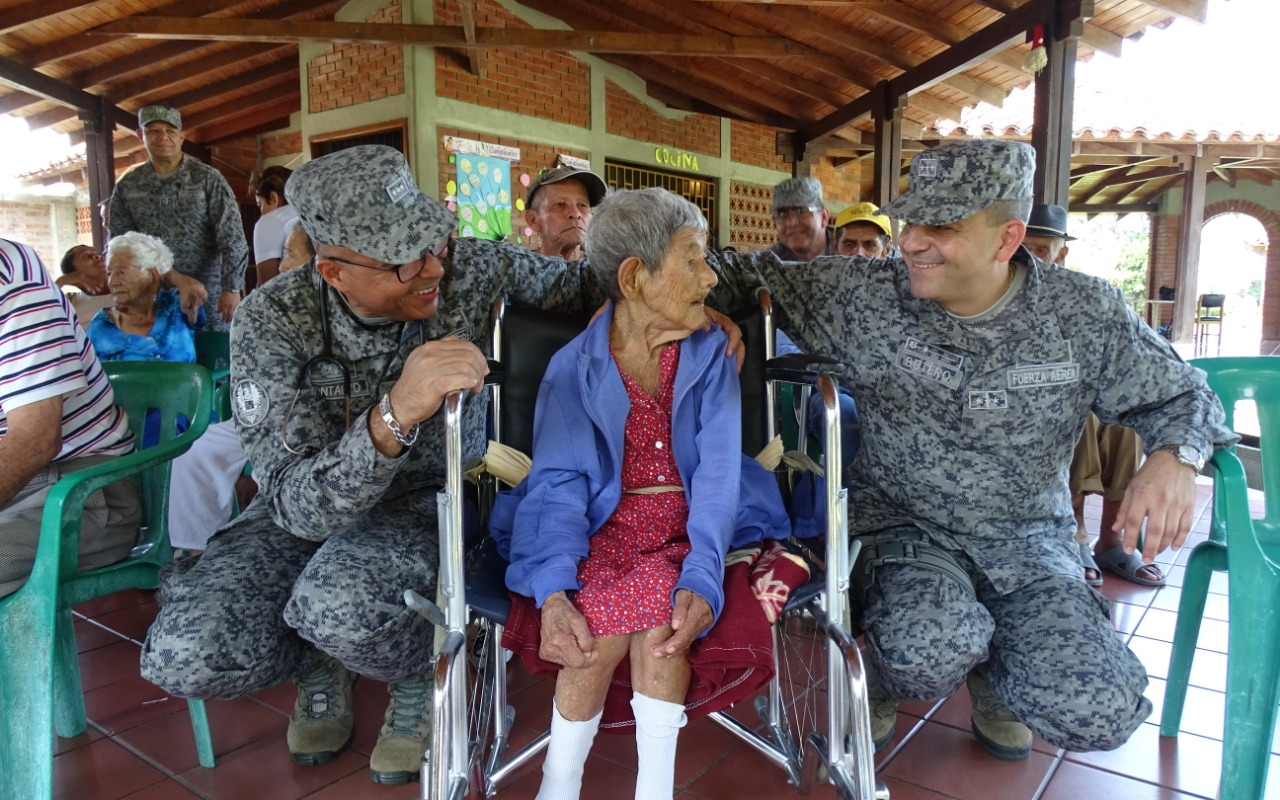 La Fuerza Aérea Colombiana y el programa “La Caña Nos Une”, llega a Florida, Valle