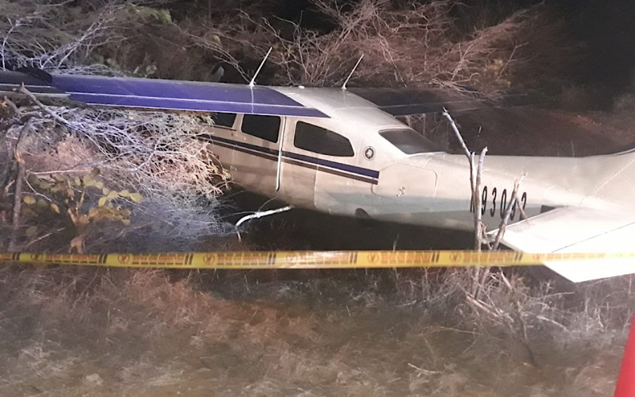 Interceptada e inmovilizada aeronave ilegal por aviones de combate de la FAC en la Guajira