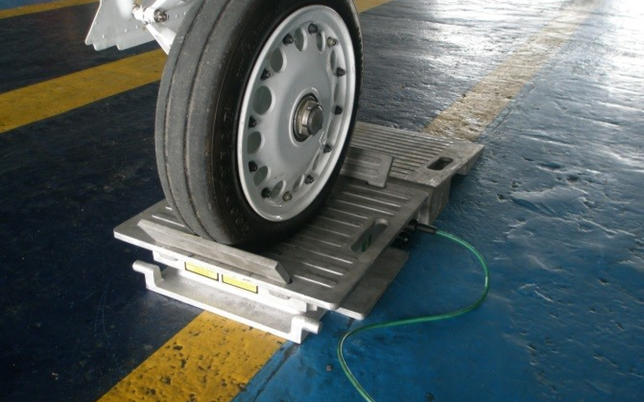 Peso y Balance una capacidad del Comando Aéreo de Mantenimiento