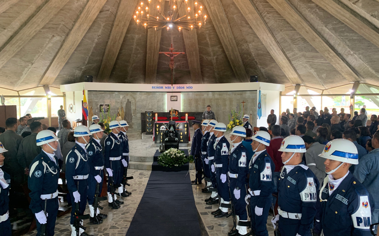 Conmemoración del día de los héroes de la nación y sus familias