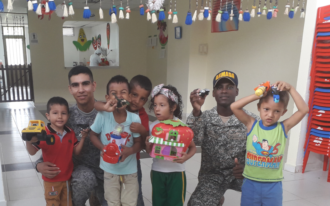 Fuerza Aérea Colombiana participó en Actividades ludicorecreativas en el Centro de Desarrollo infantil en Solano,  Caquetá.