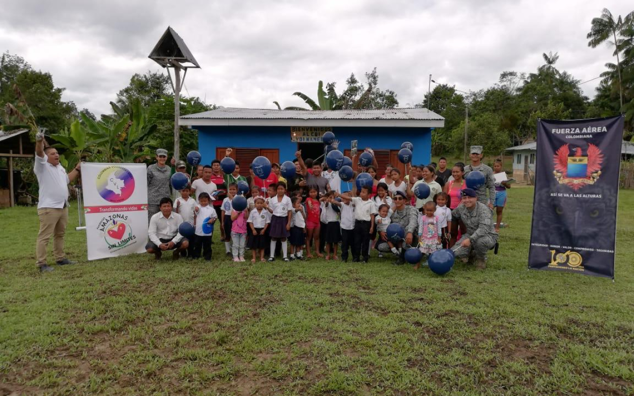 Visita de la FAC a comunidad San Juan de los Parentes en el Amazonas