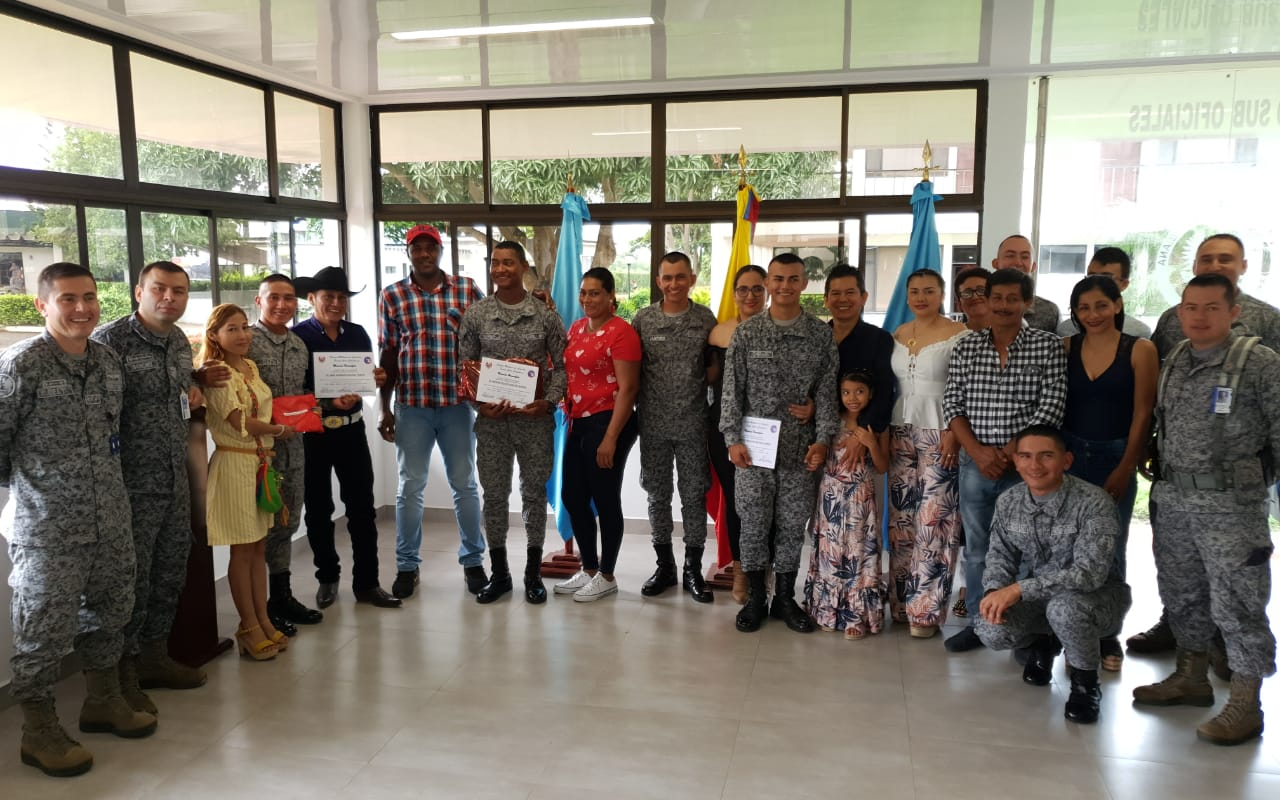 Con orgullo seis soldados se licenciaron en el Grupo Aéreo del Casanare