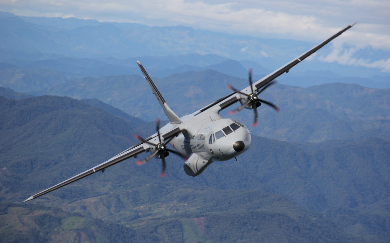 CATAM COMPROMETIDO CON EL PUENTE AÉREO  HUMANITARIO