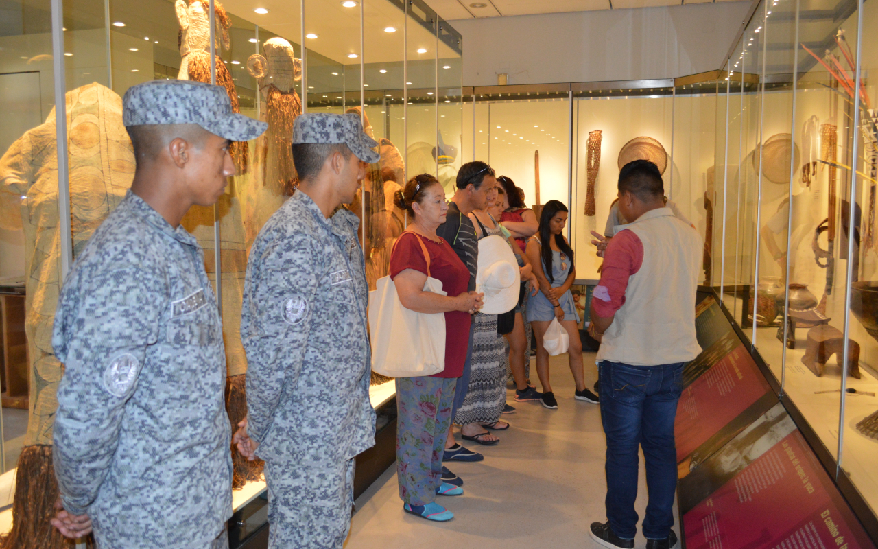 Con conferencias académicas y culturales se inicio a la celebración del dia de la Leticianidad