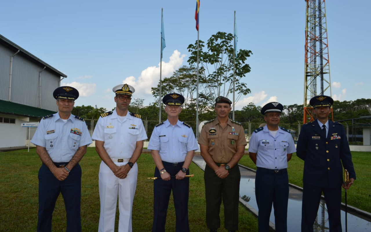 Ceremonia militar de transmisión de mando del Grupo Aéreo del Amazonas