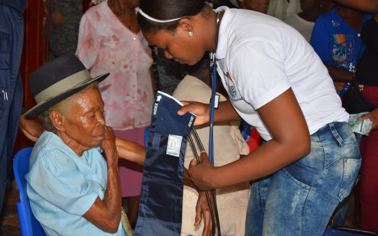 Con salud, bienestar y recreación la Fuerza Aérea llega a Tumaco, Nariño