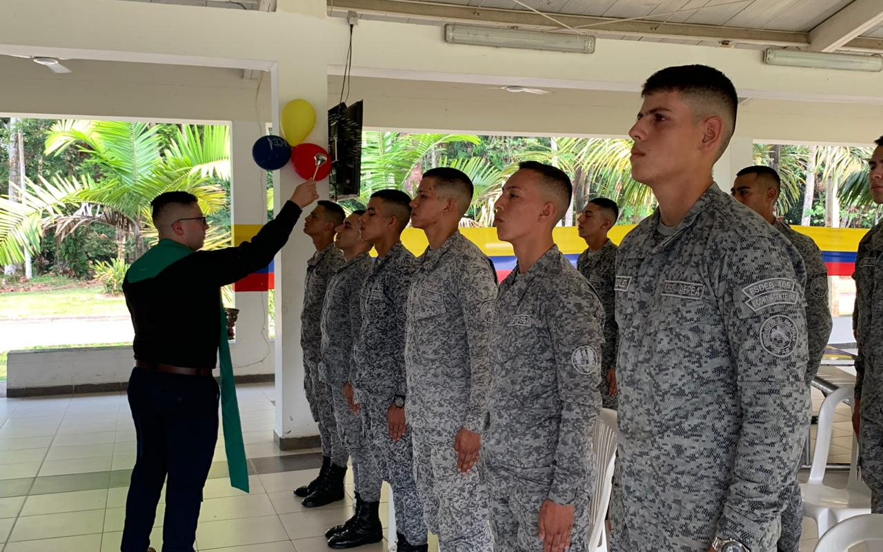 Soldados del Grupo Aéreo del Amazonas culminan su servicio militar