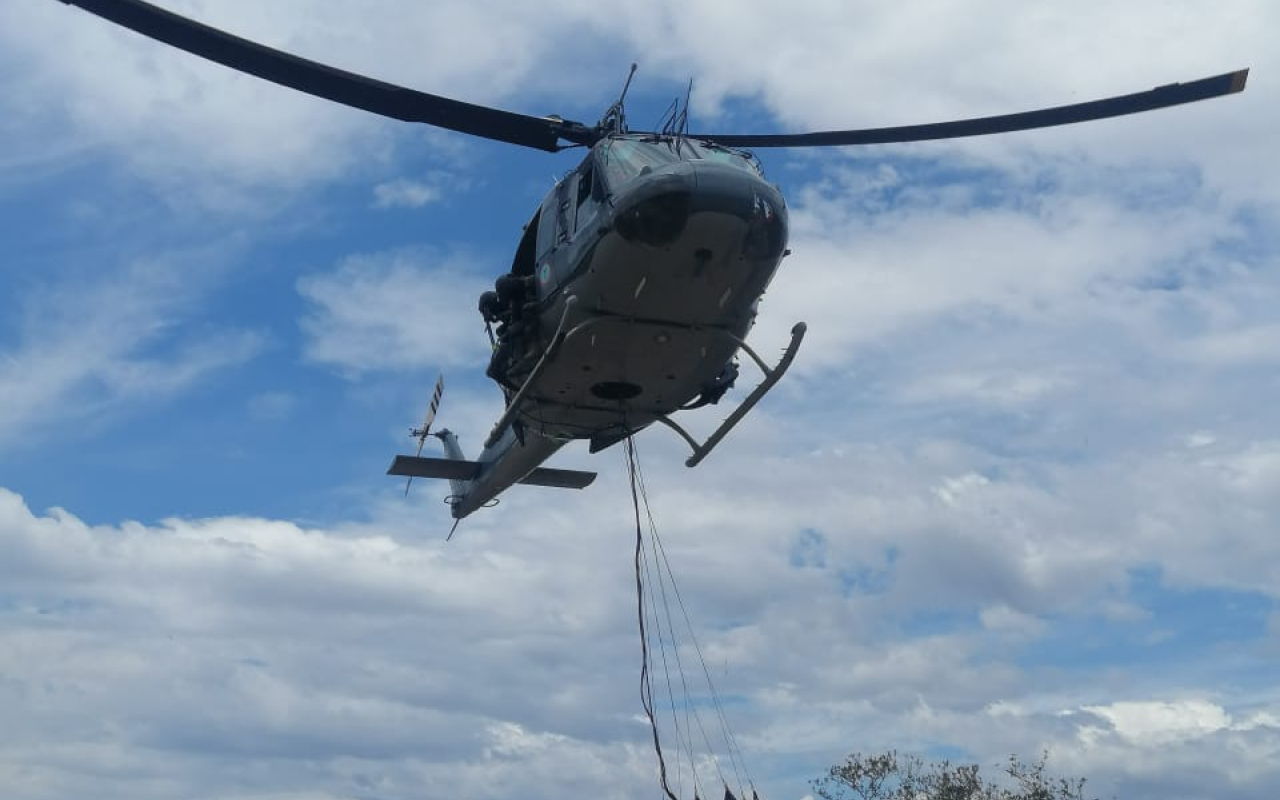 Incendios forestales en el Huila están siendo controlados por la Fuerza Aérea Colombiana 