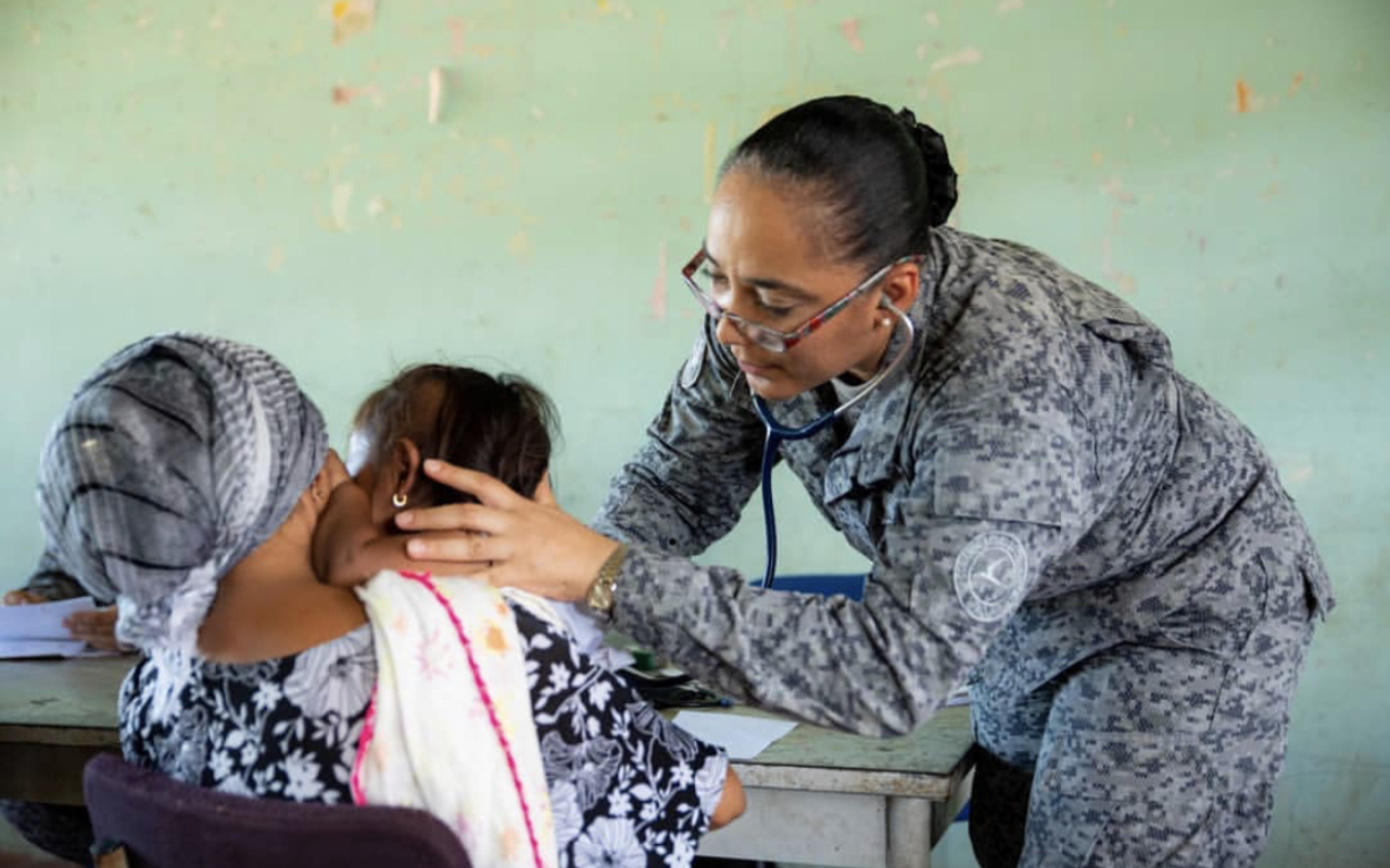 Fuerzas Militares y el Cerrejon unidos por la salud de las comunidades indígenas en la Guajira 